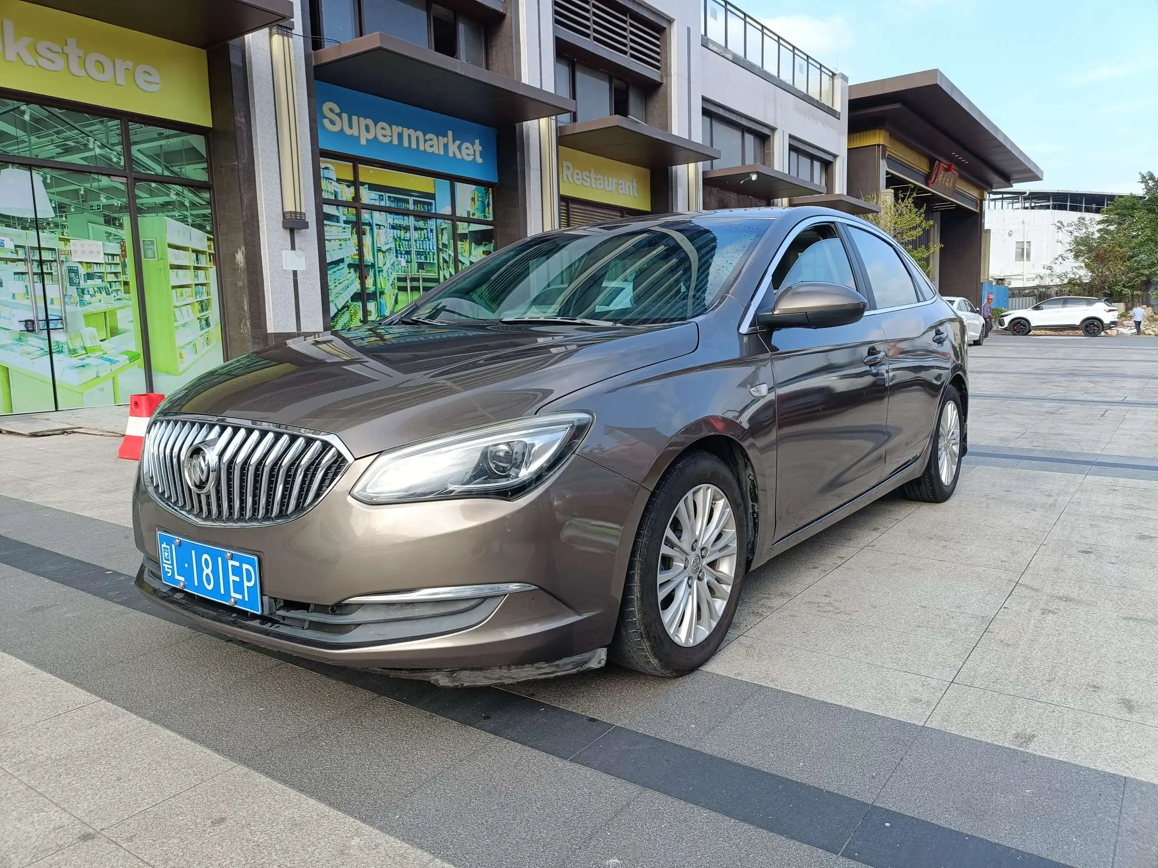 Buick Yinglang  из Китая