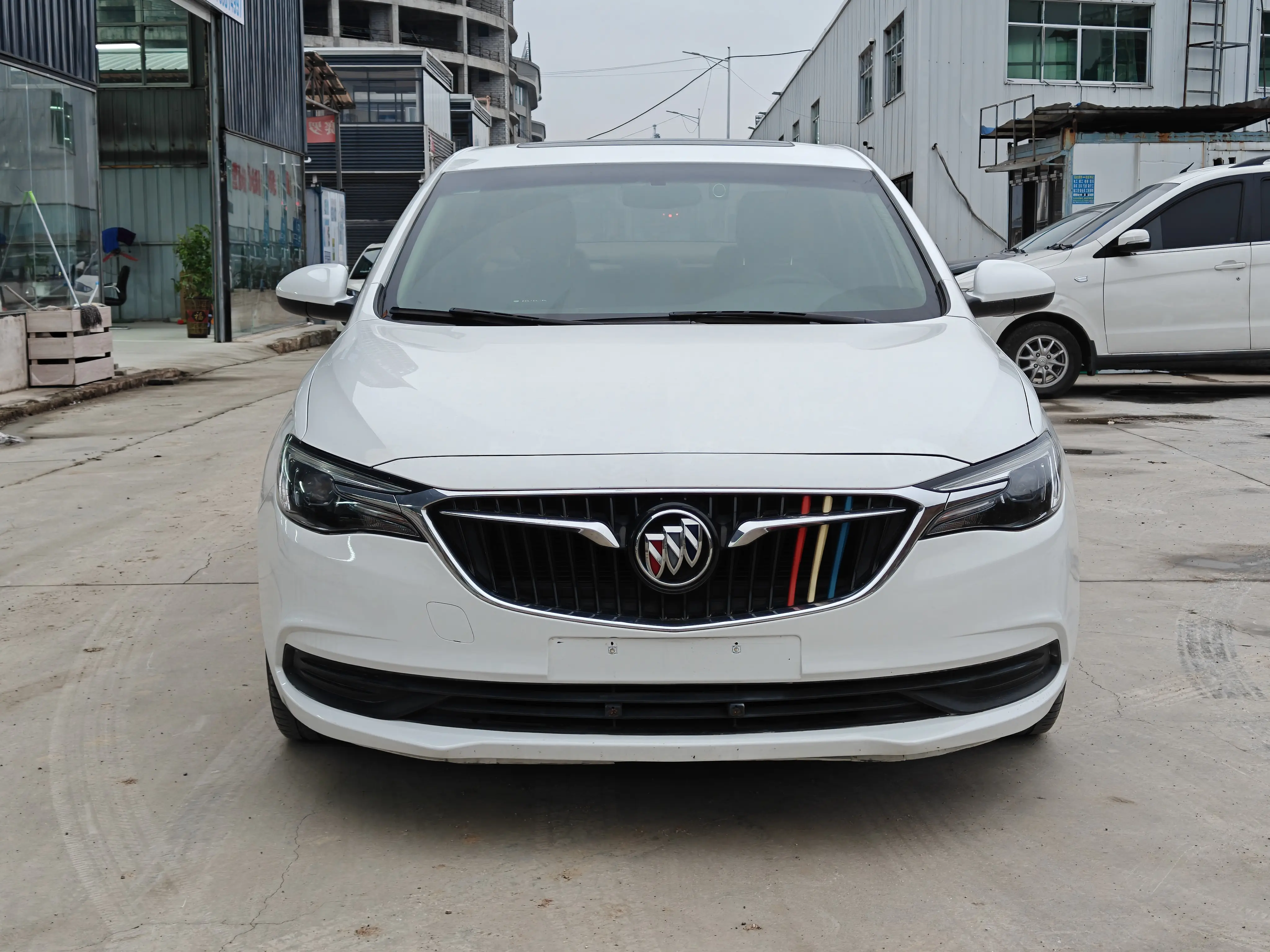 Buick Yinglang  из Китая