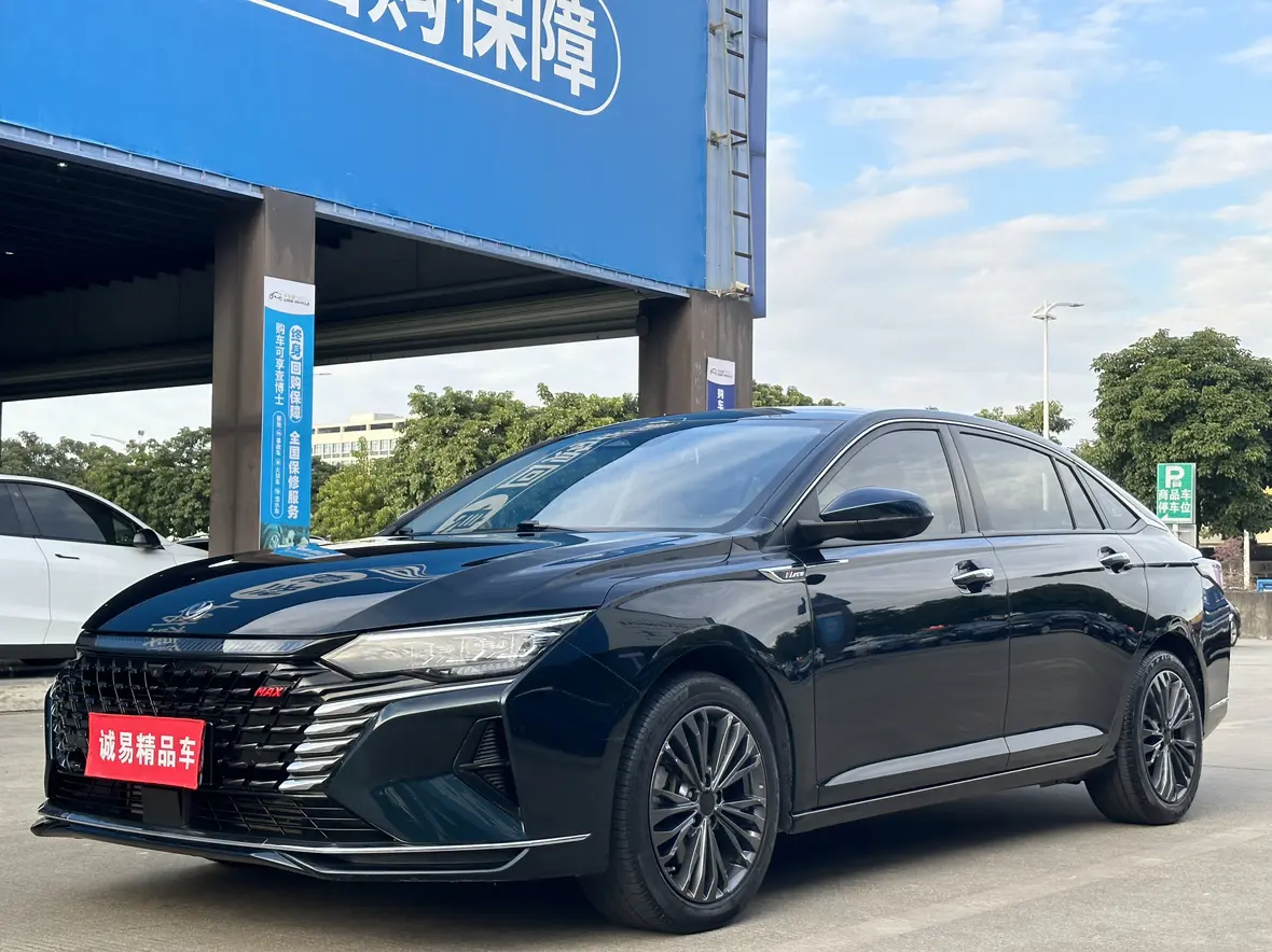 Dongfeng Yixuan MAX  из Китая