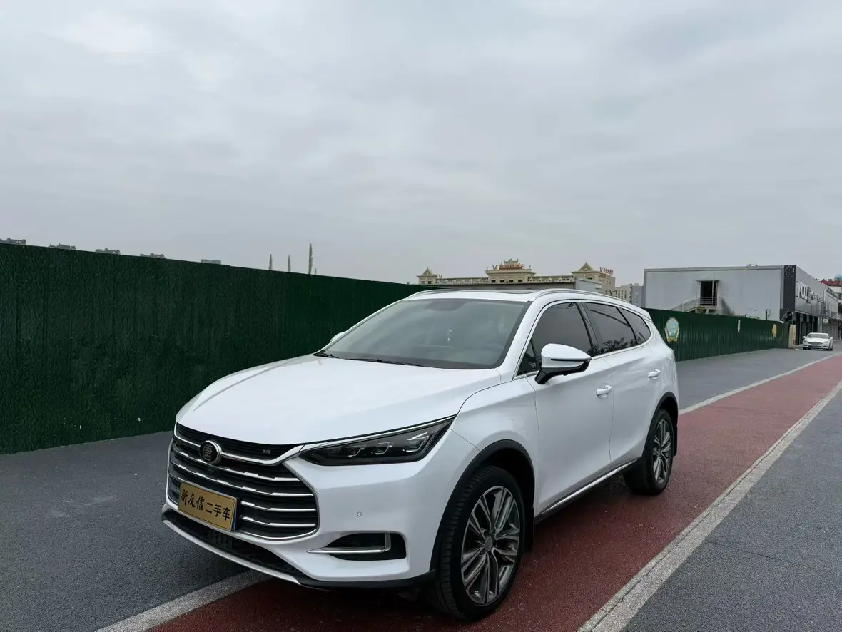 BYD Tang  из Китая