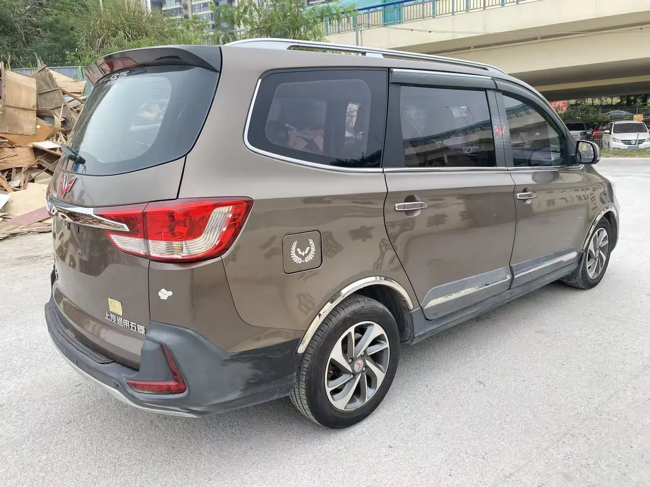 Wuling Hongguang  из Китая