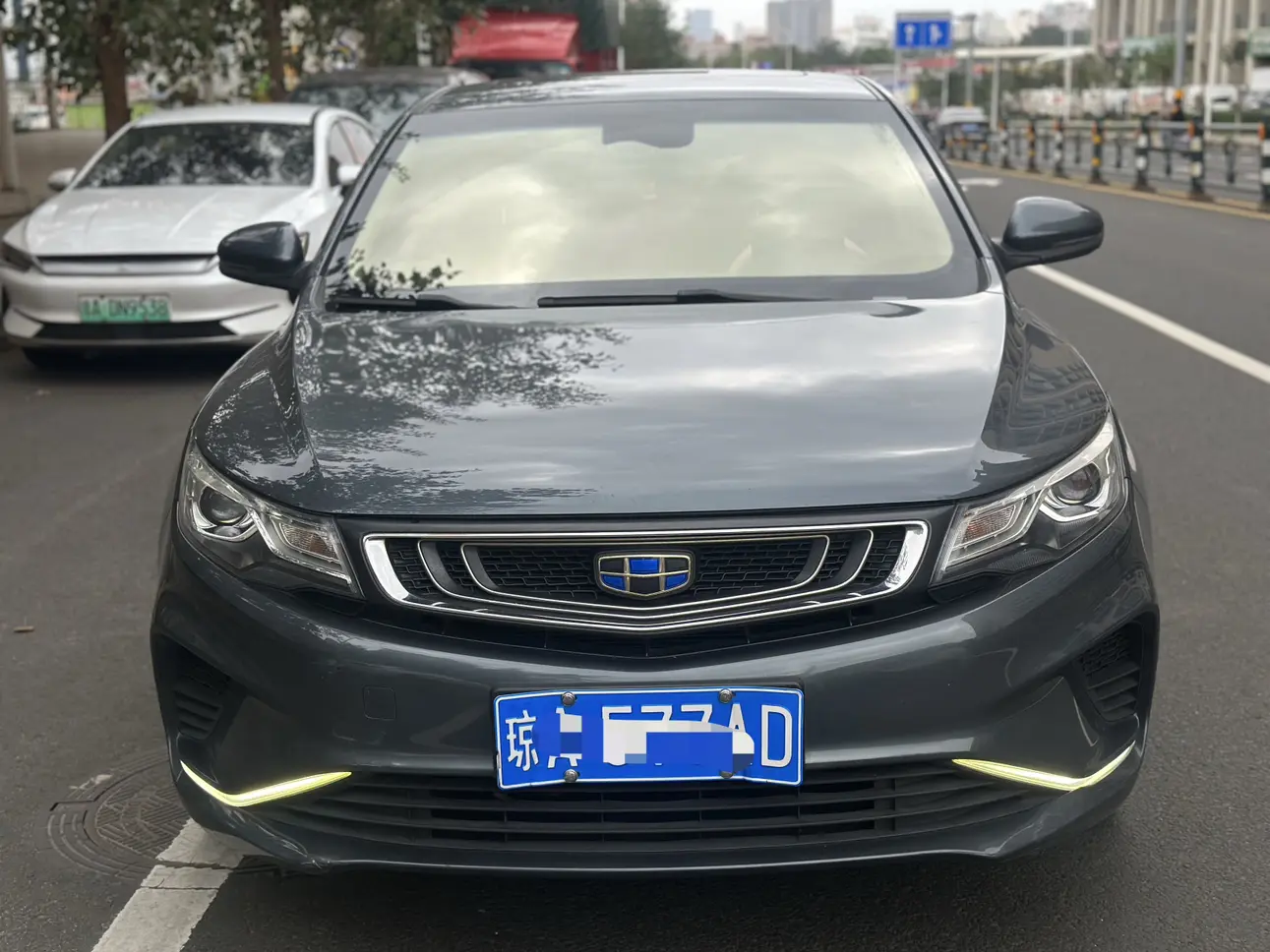 Geely Emgrand GL  из Китая