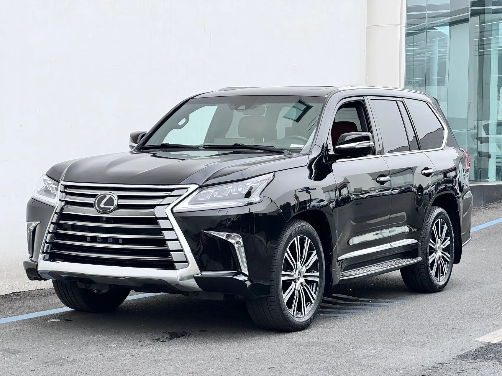 Lexus LX