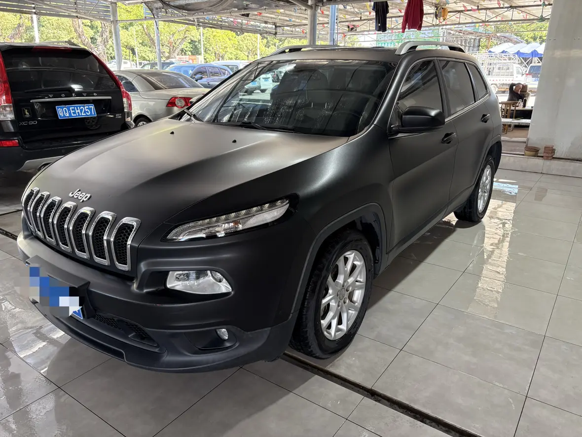 Jeep Cherokee  из Китая