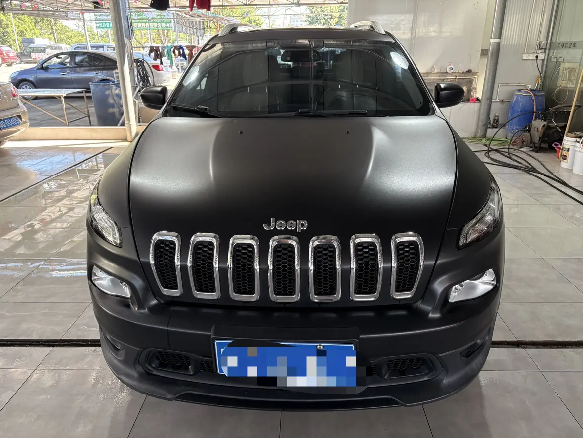 Jeep Cherokee  из Китая