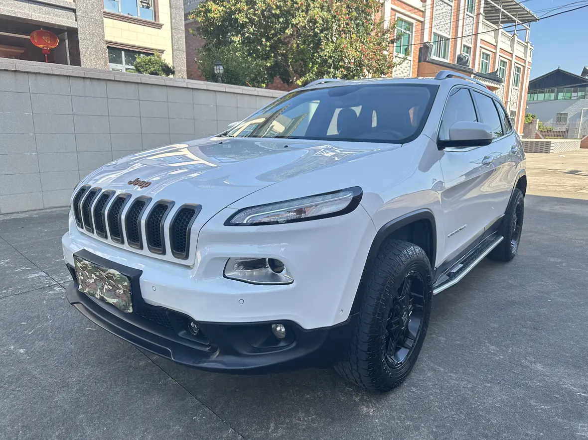 Jeep Cherokee  из Китая