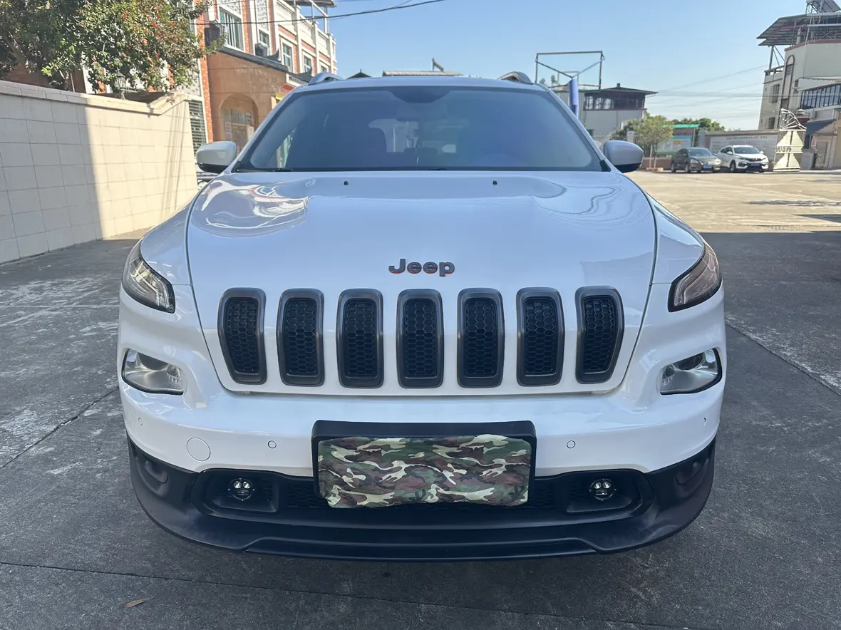Jeep Cherokee  из Китая