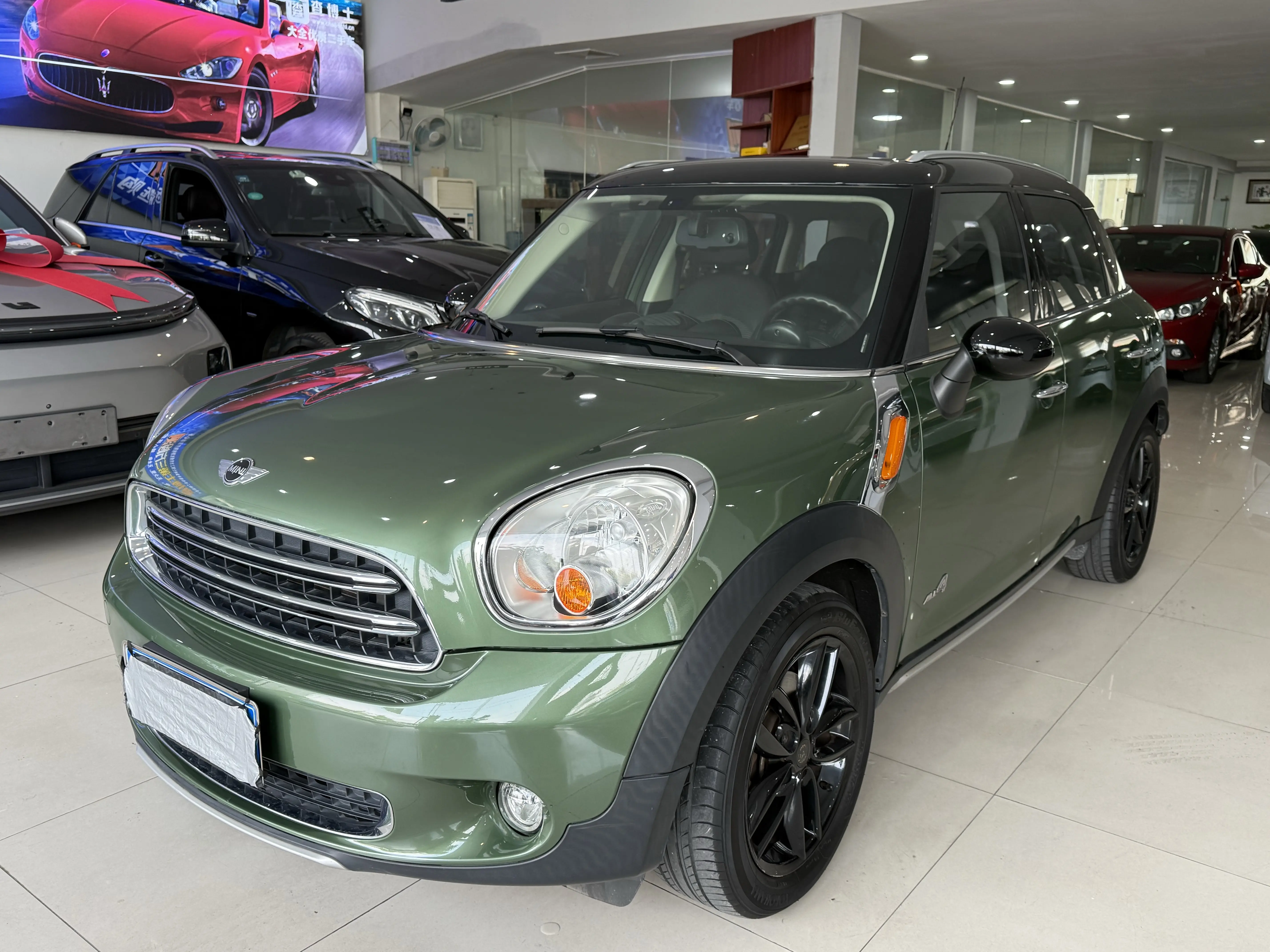 MINI COUNTRYMAN  из Китая
