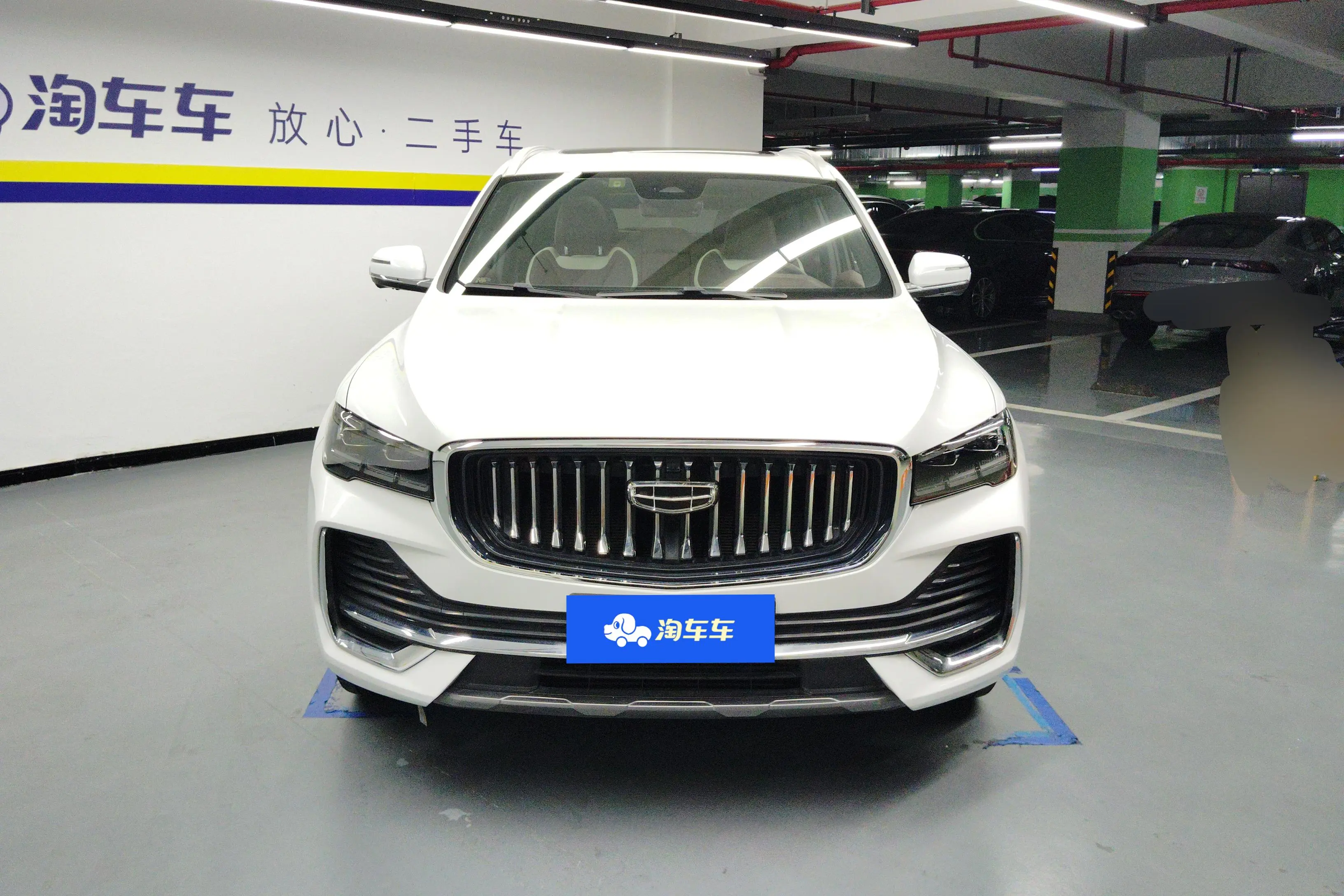 Geely Monjaro (Xingyue L)  из Китая