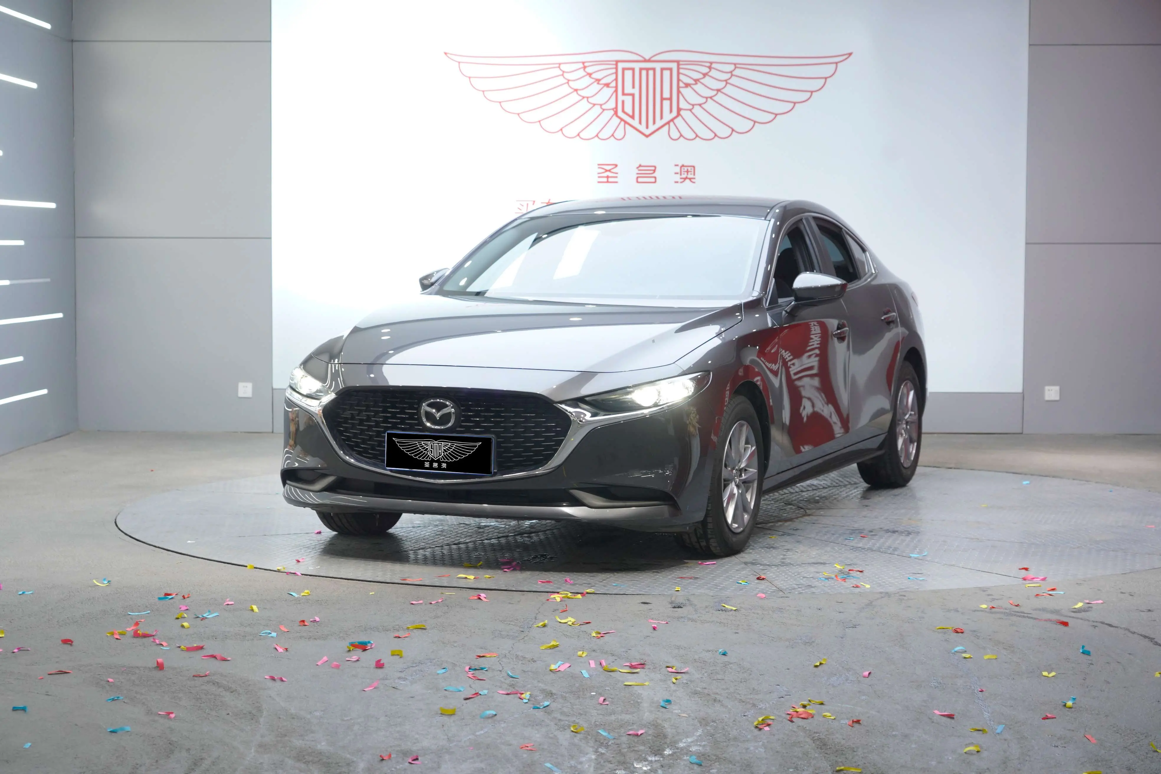 Mazda Axela (Mazda3)  из Китая