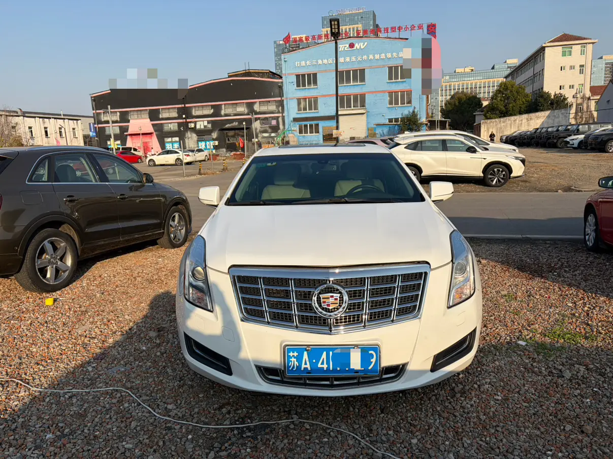 Cadillac XTS  из Китая