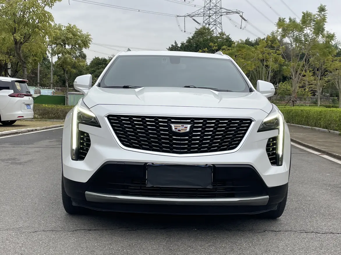 Cadillac XT4  из Китая