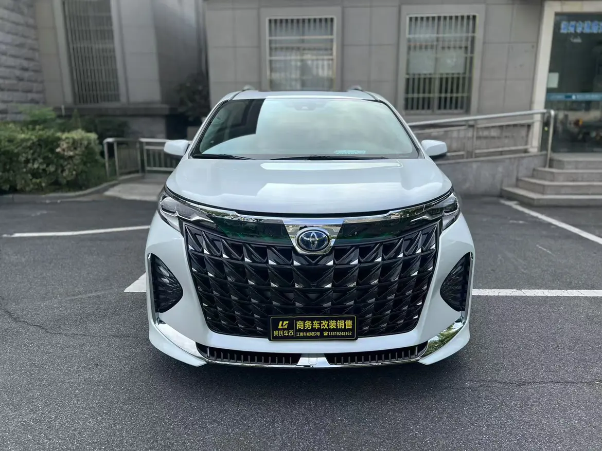 Toyota Sienna  из Китая