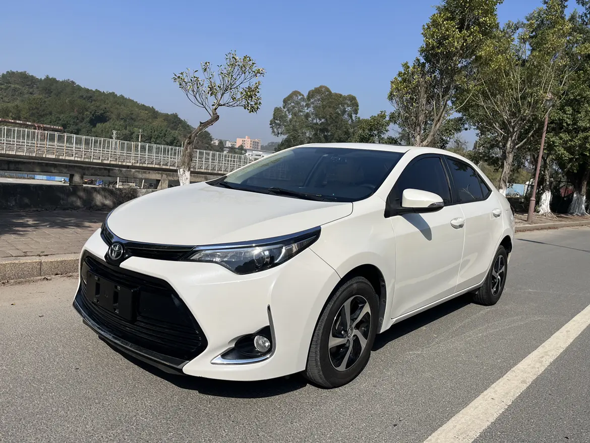 Toyota Levin (Lei Ling)  из Китая