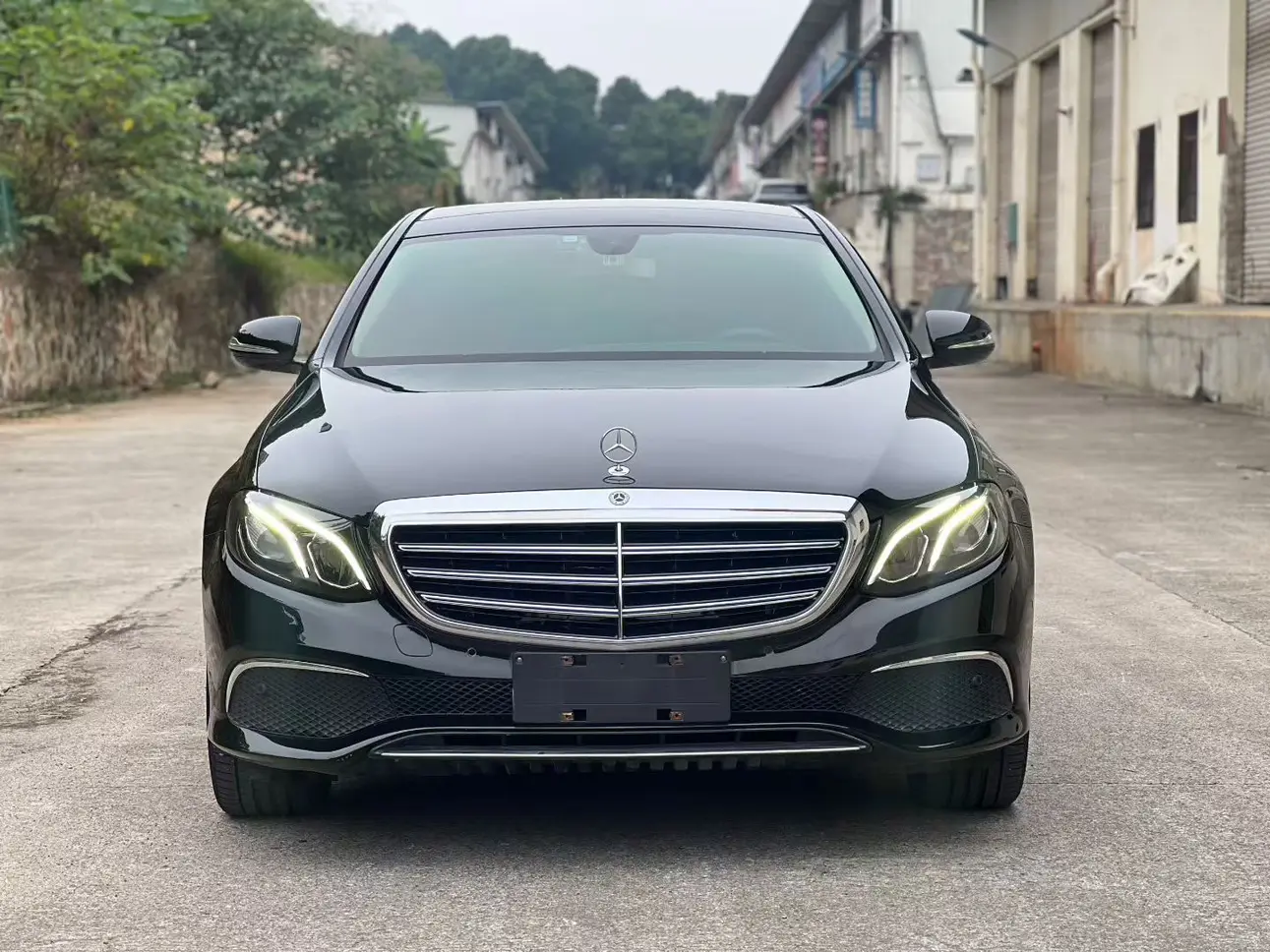 Mercedes-Benz E-Class  из Китая