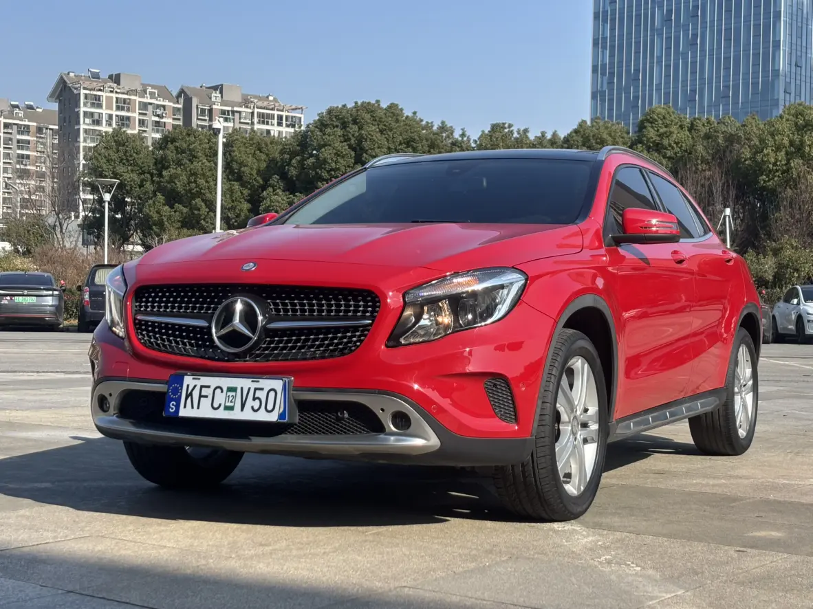 Mercedes-Benz GLA  из Китая