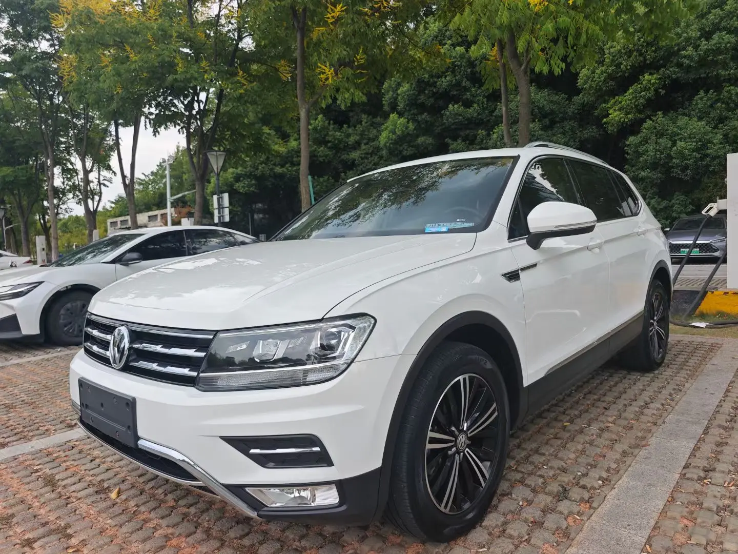 Volkswagen Tiguan L  из Китая