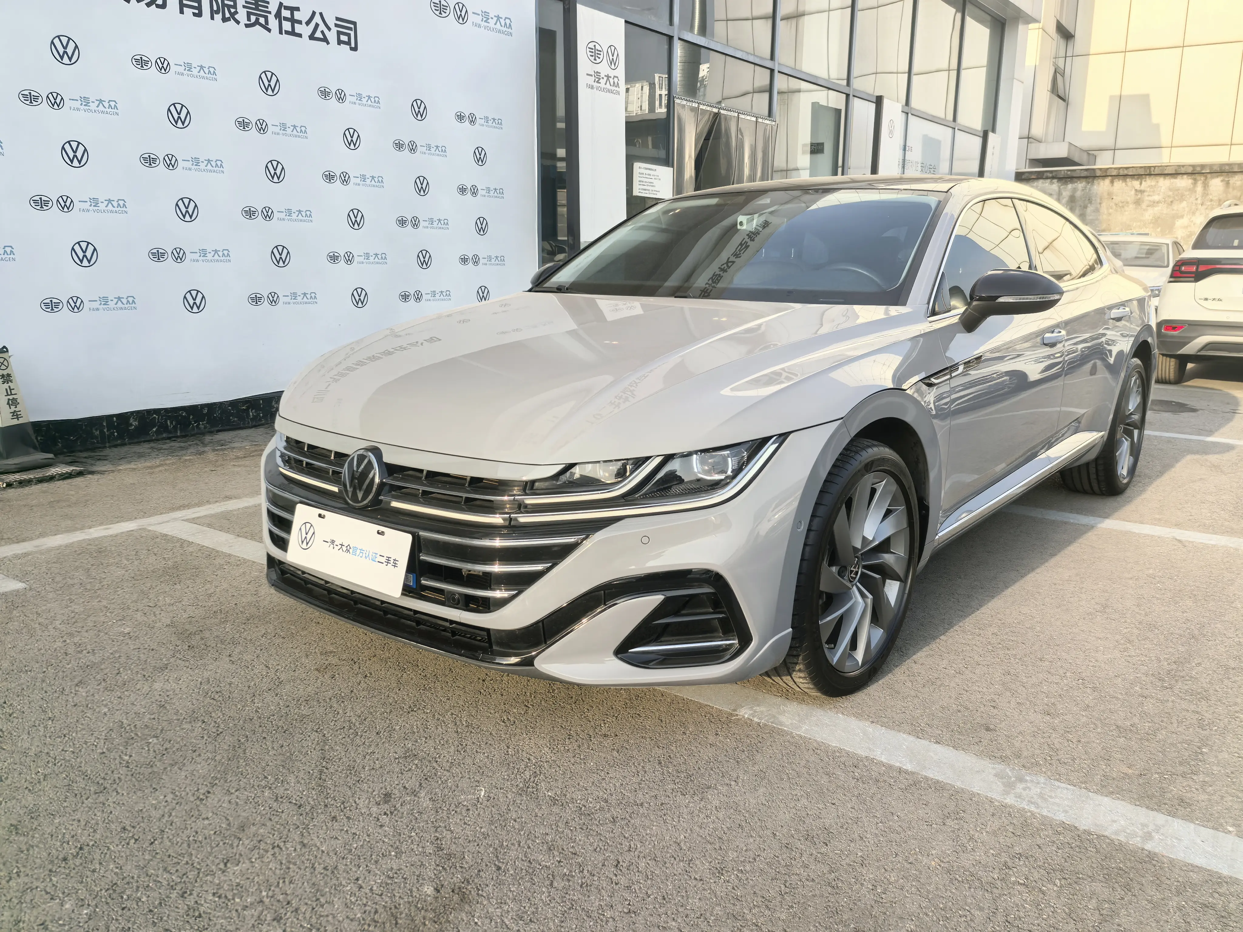 Volkswagen Arteon (CC)  из Китая