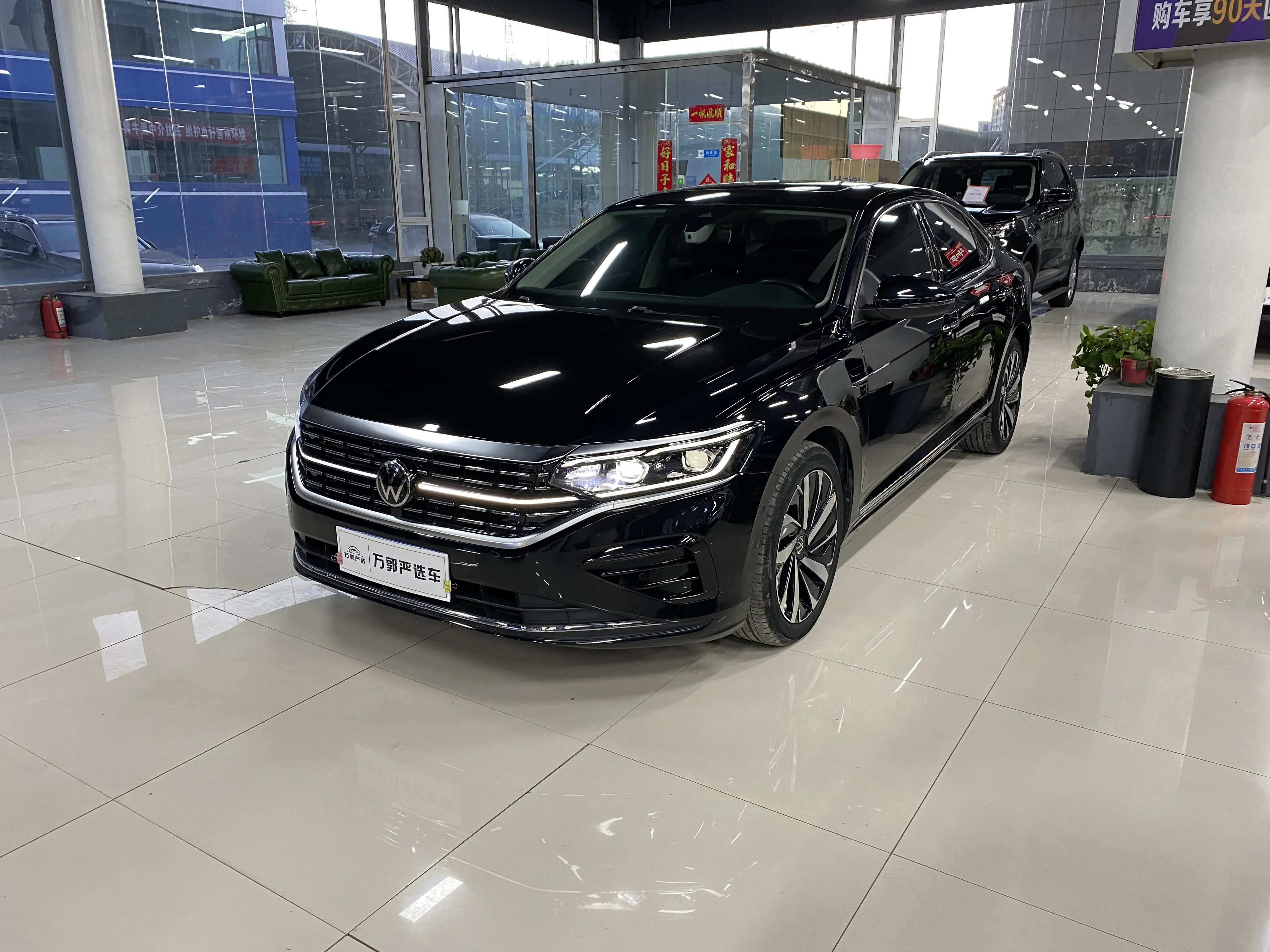 Volkswagen Passat  из Китая