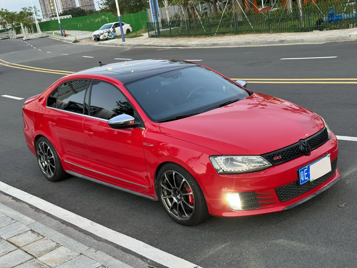 Volkswagen Sagitar  из Китая