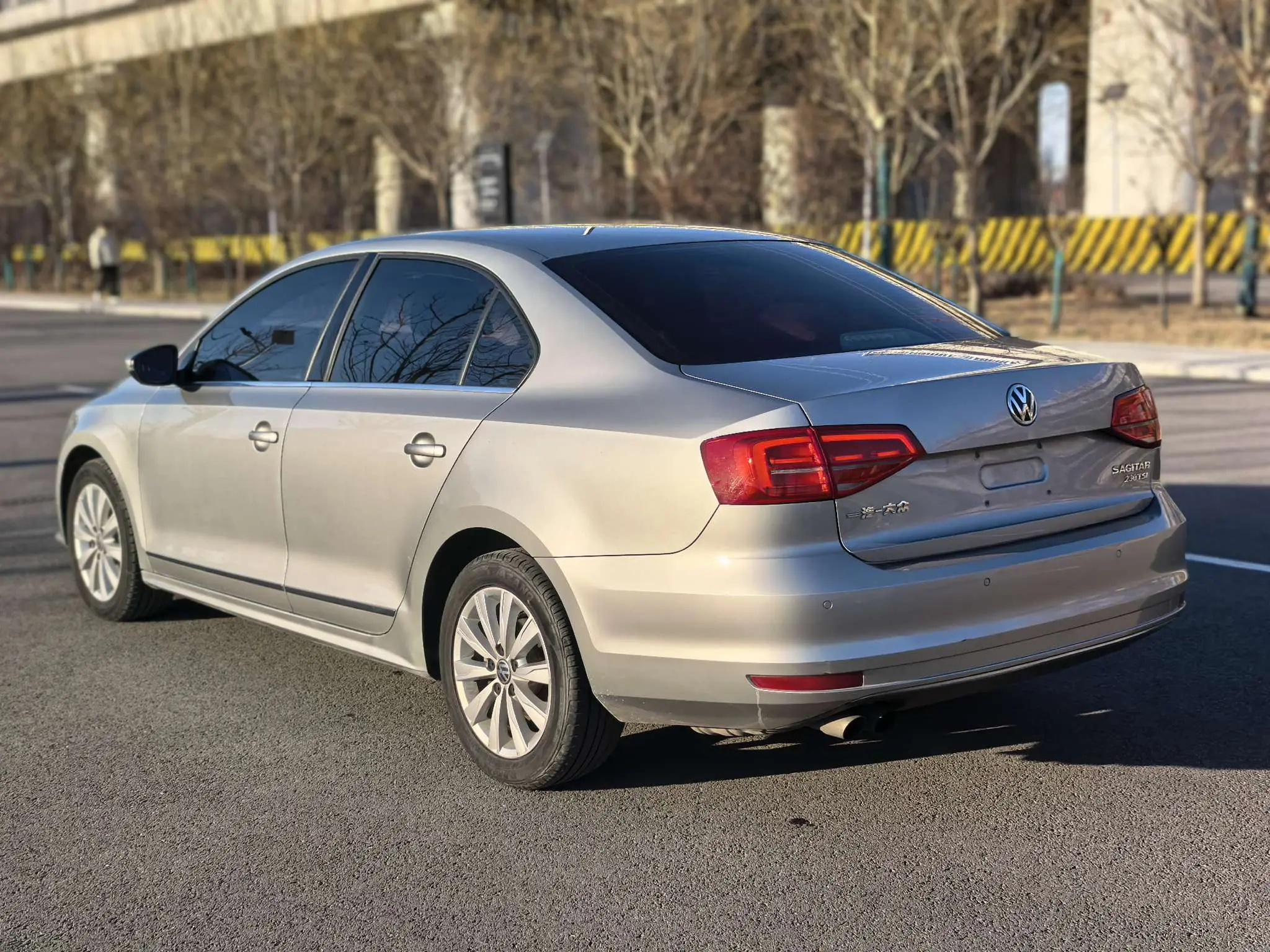 Volkswagen Sagitar  из Китая