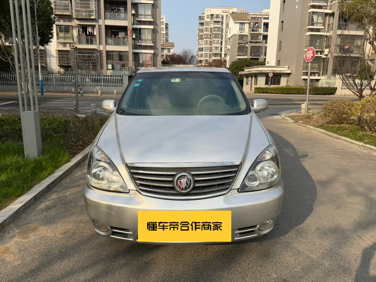 Buick GL8  из Китая