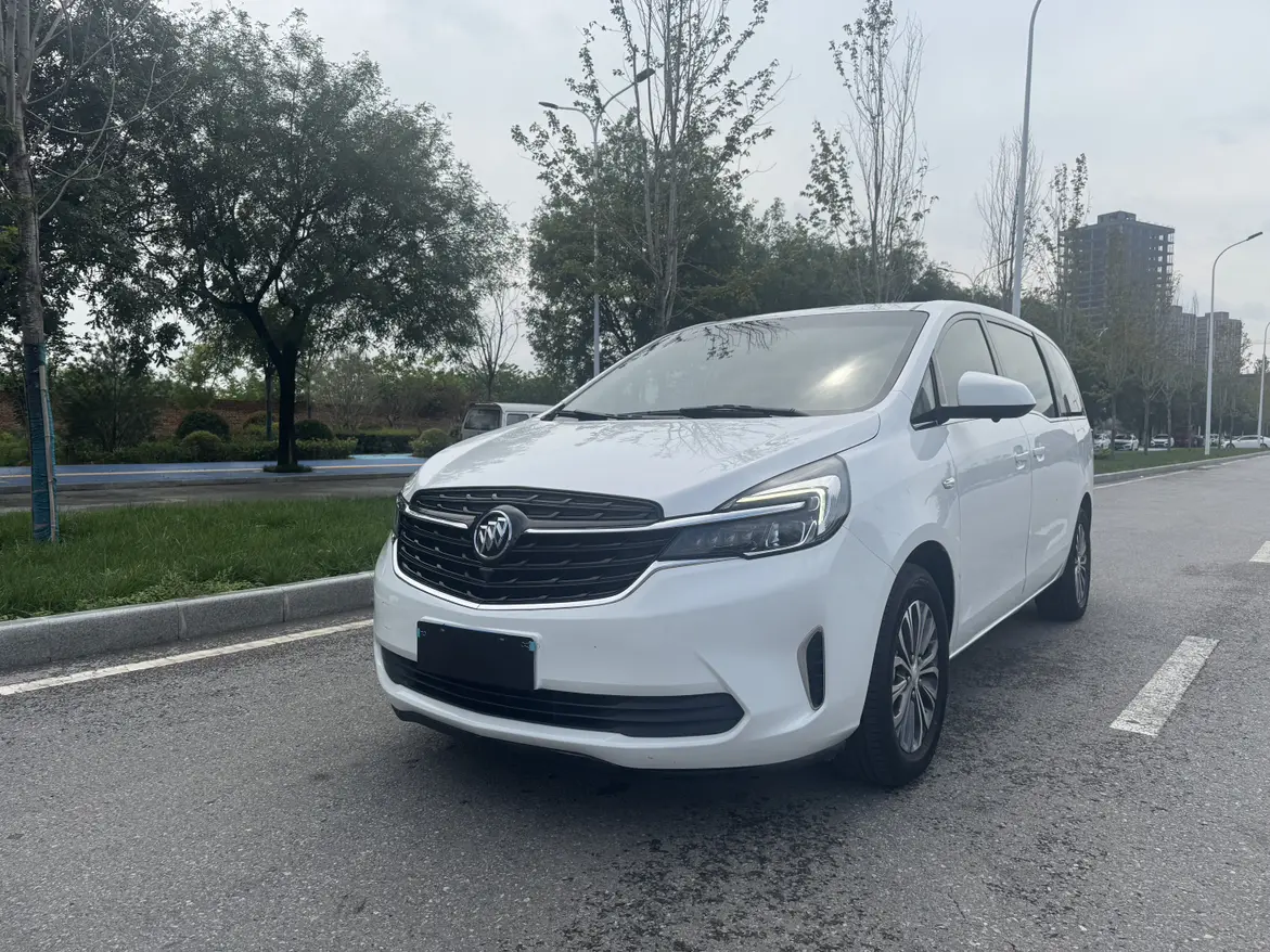 Buick GL8  из Китая