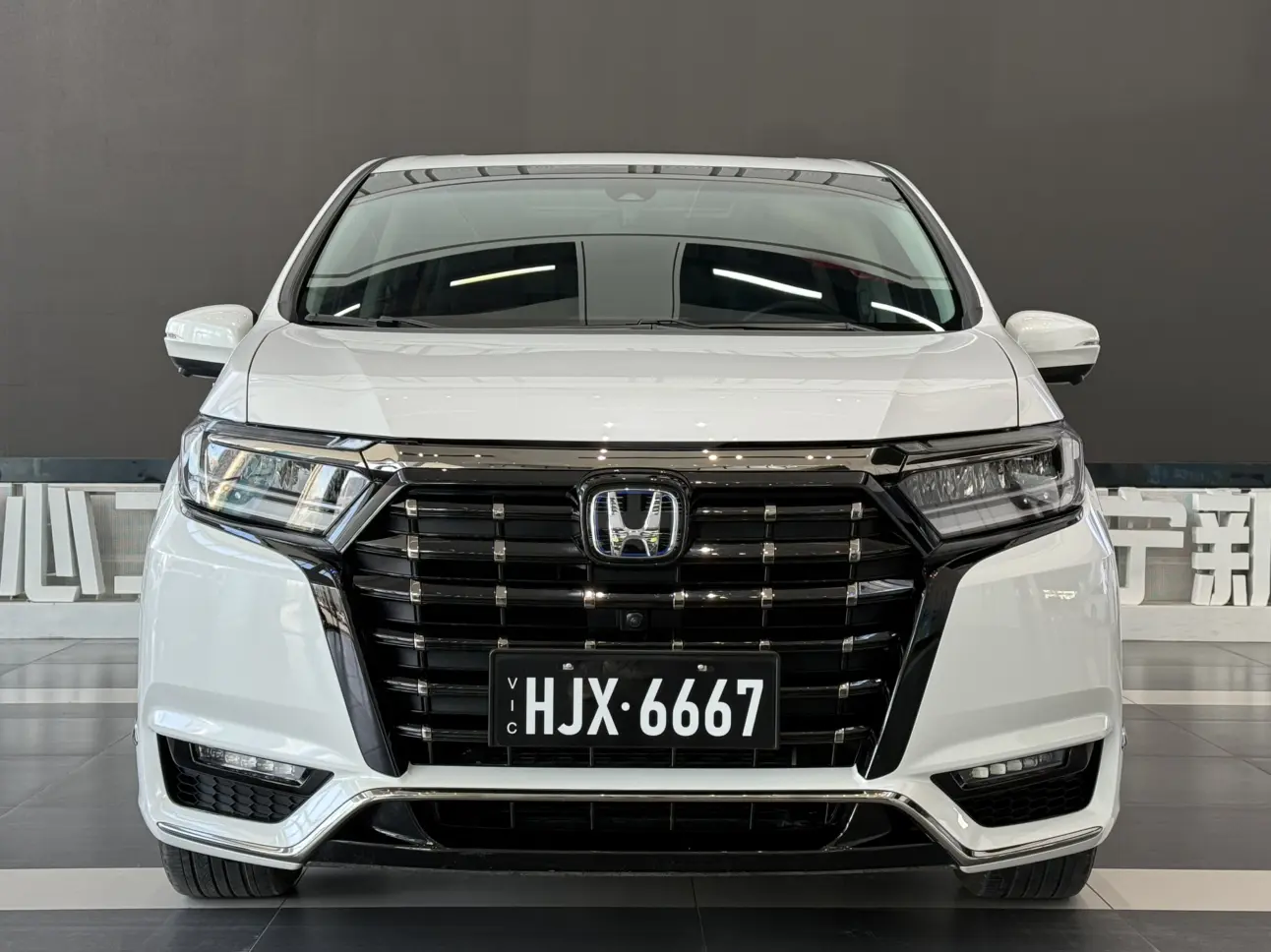 Honda Elysion (Alison)  из Китая