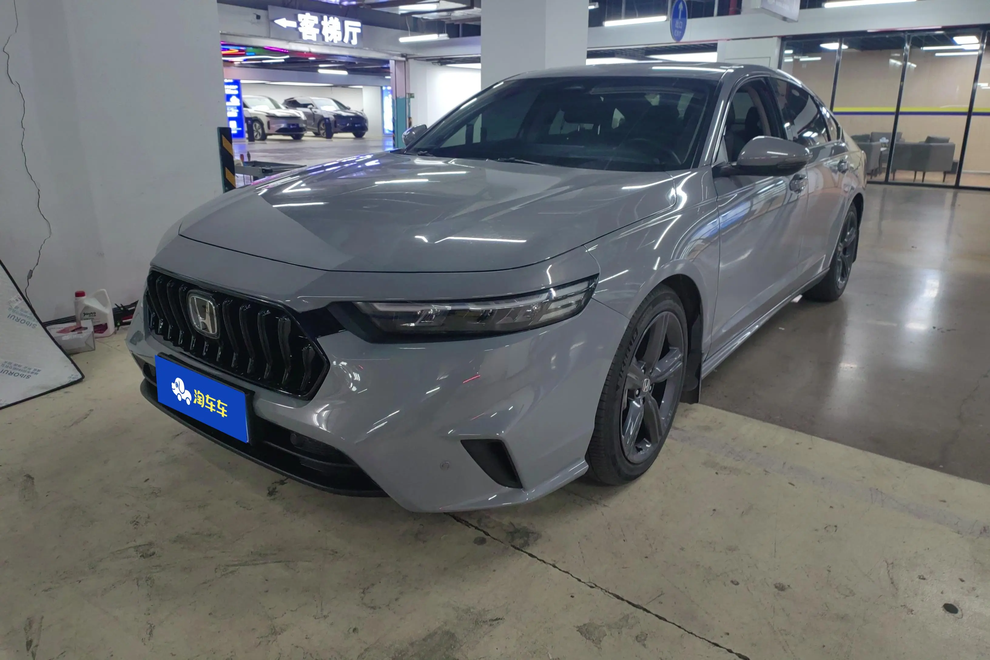 Honda Inspire (Yingshipai)  из Китая