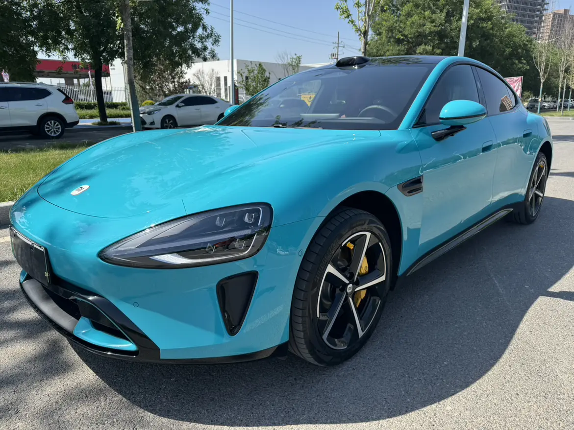 Xiaomi car Xiaomi SU7  из Китая