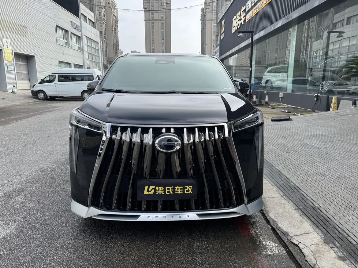 GAC Trumpchi M8  из Китая
