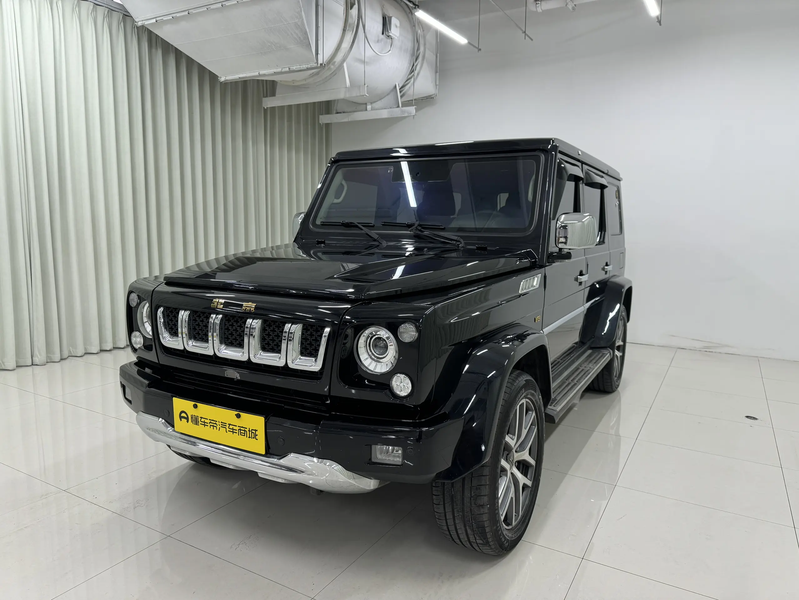 BAIC Beijing Off-road BJ80  из Китая