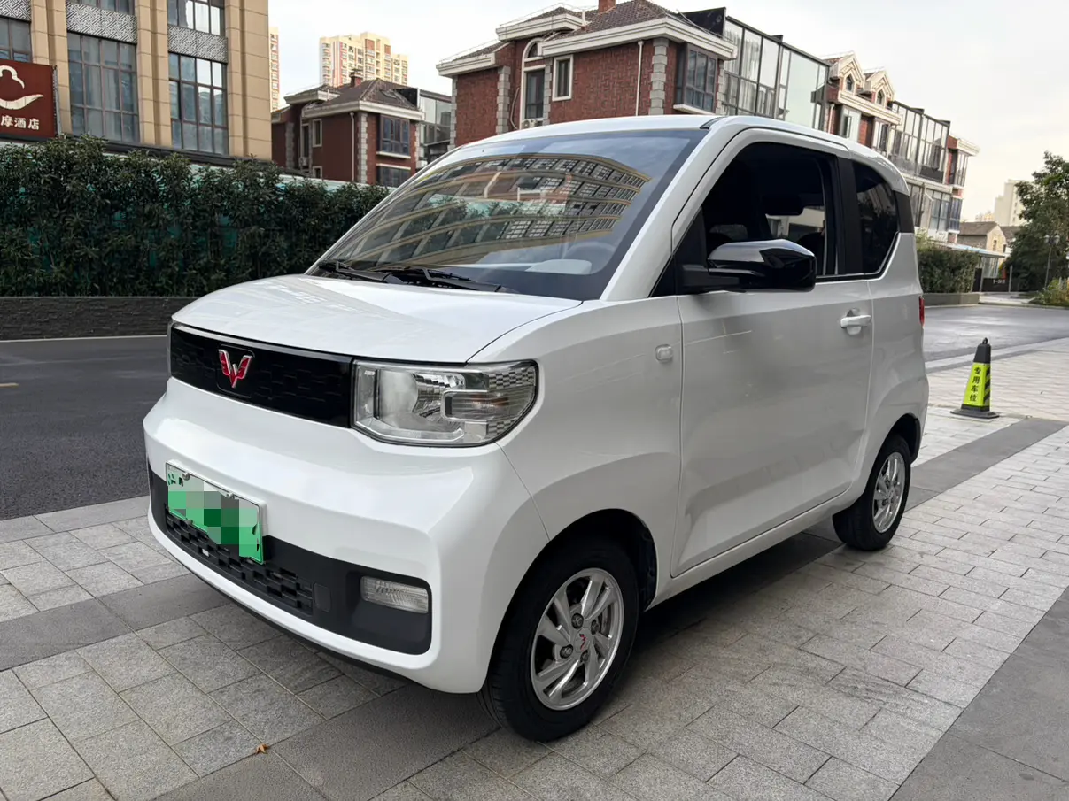 Wuling Hongguang MINIEV  из Китая