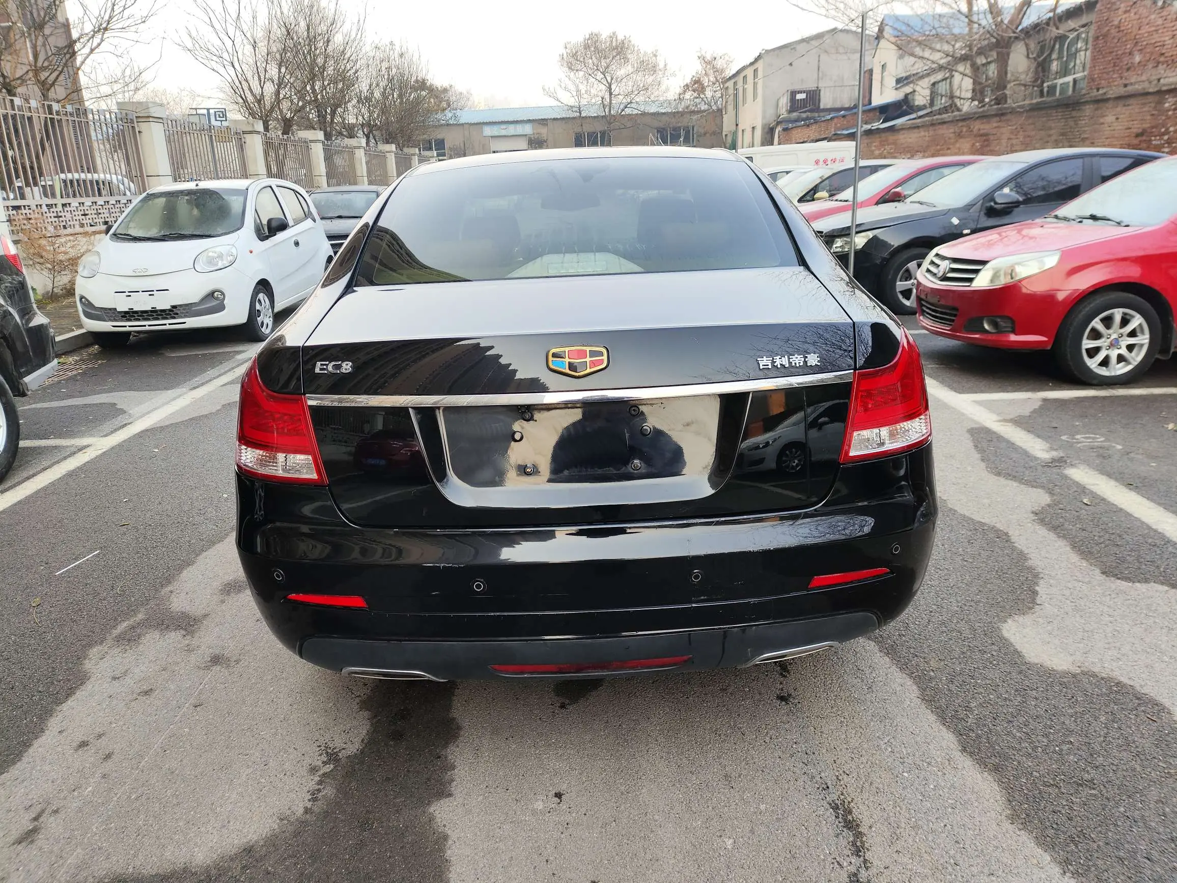 Geely EC8  из Китая