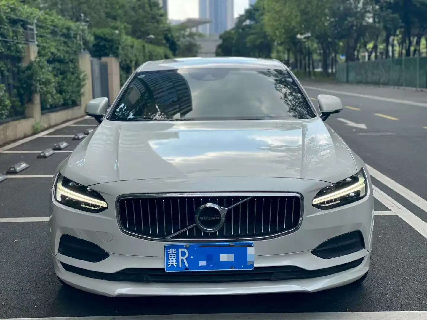 Volvo S90  из Китая
