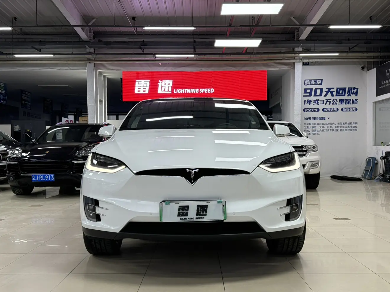 Tesla Model S  из Китая
