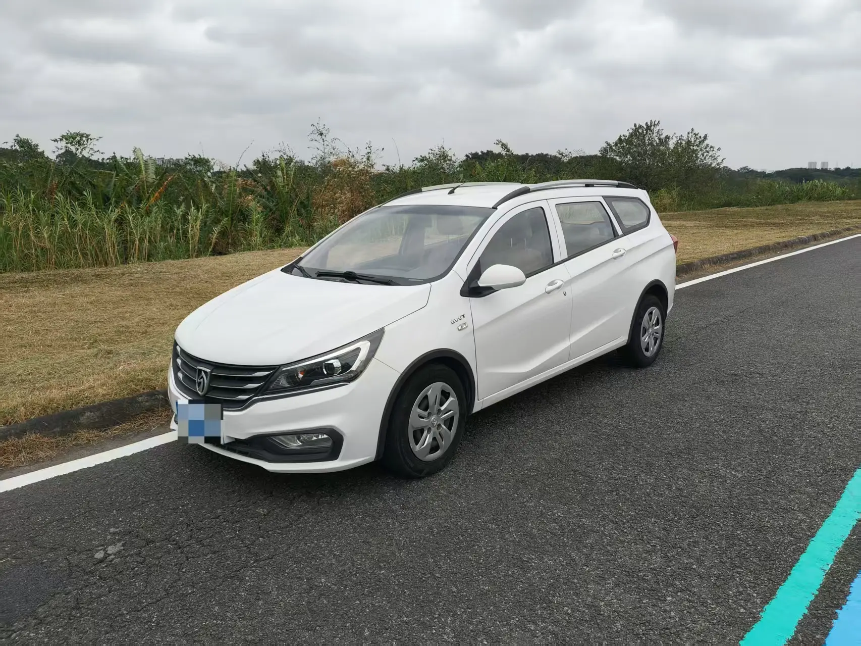 Baojun 310W  из Китая