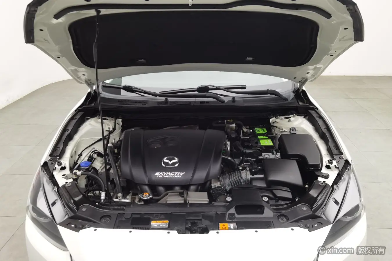 Mazda Axela (Mazda3)  из Китая