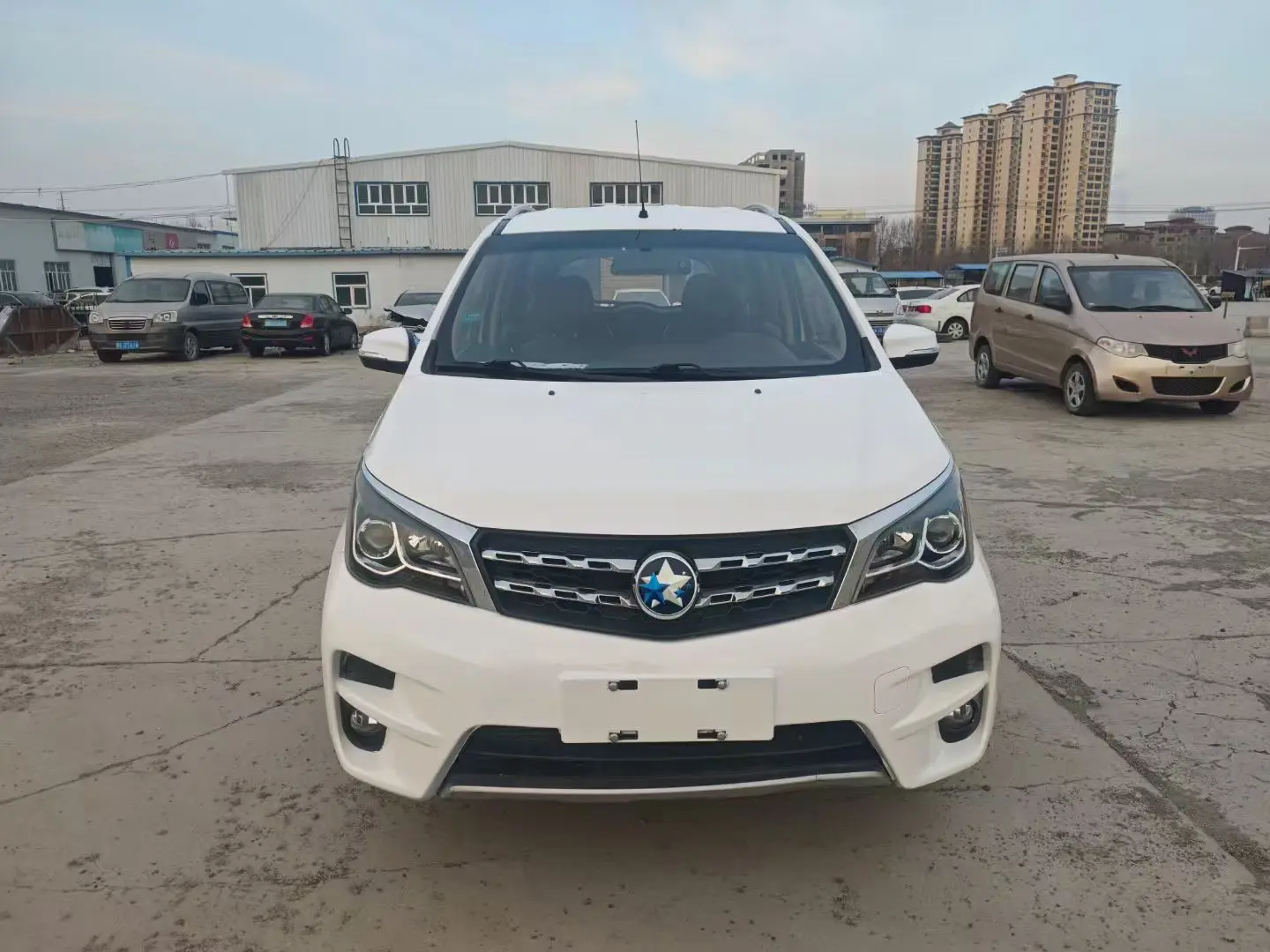 Kai Chen Venucia M50V  из Китая