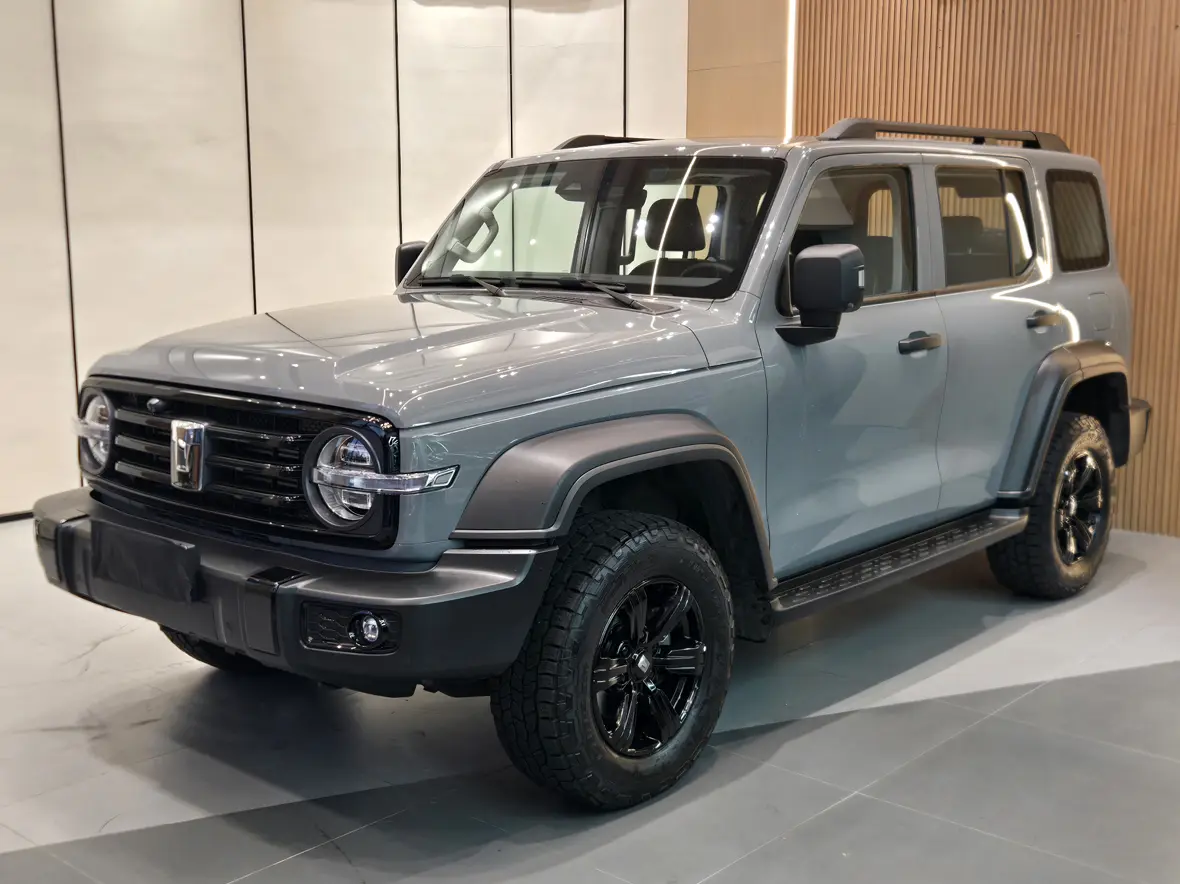 Tank 300  из Китая