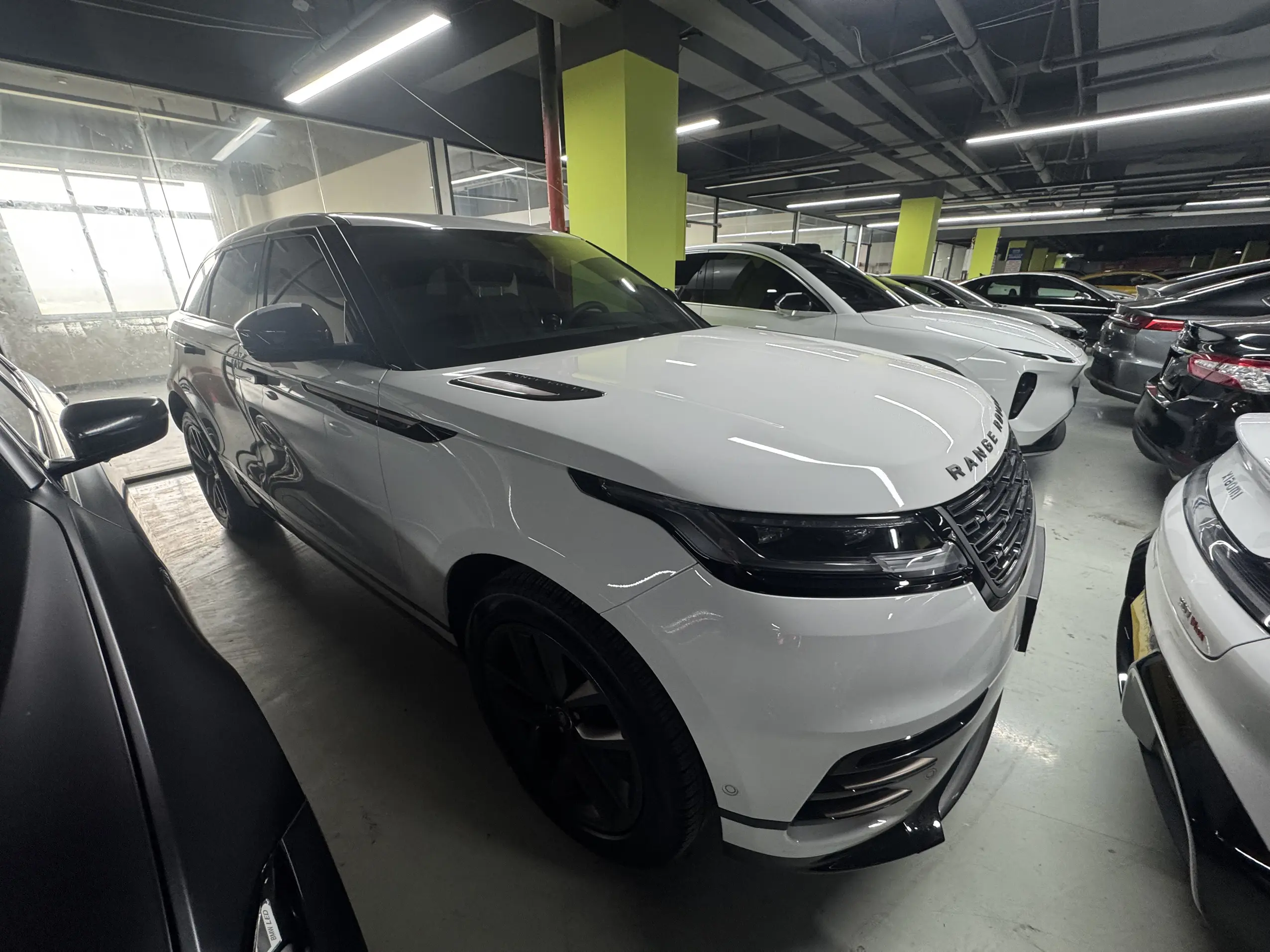 Land Rover Range Rover Velar  из Китая