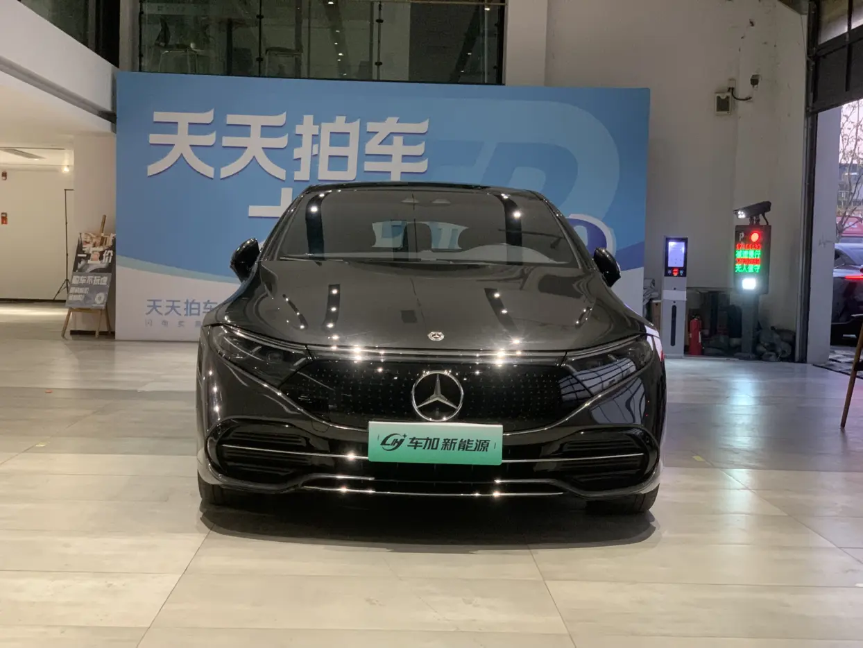Mercedes-Benz EQS  из Китая