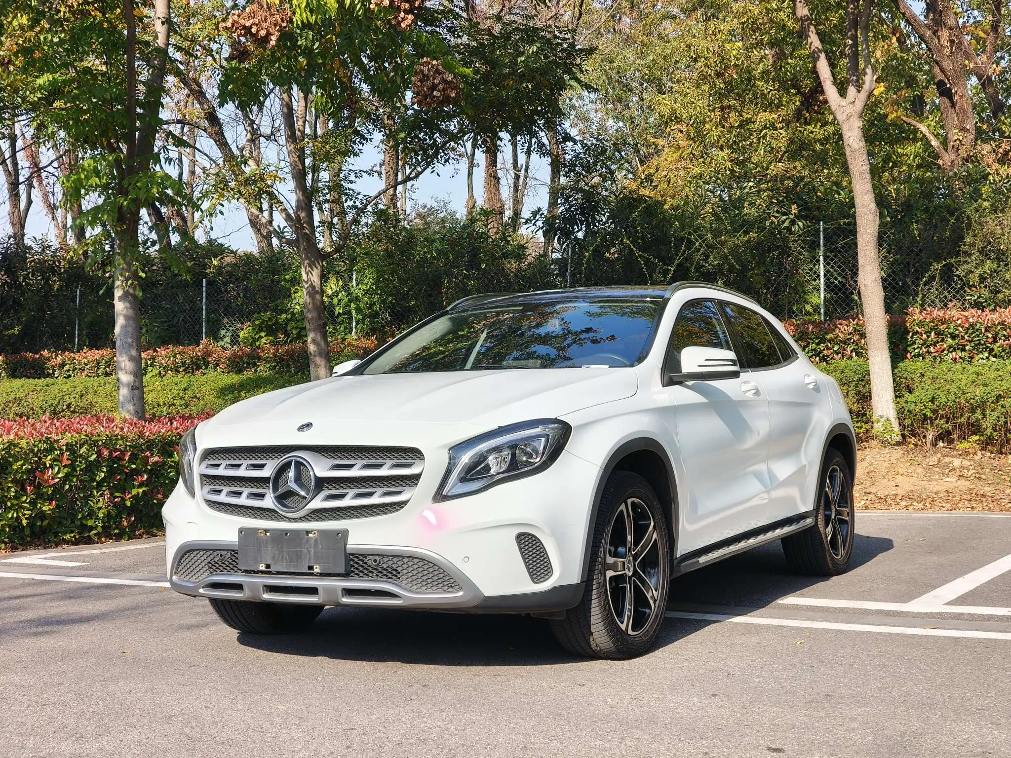 Mercedes-Benz GLA  из Китая