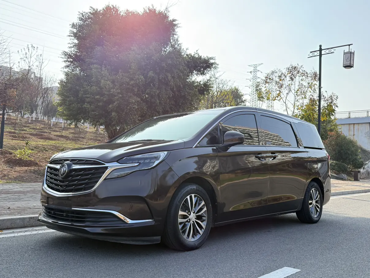 Buick GL8  из Китая