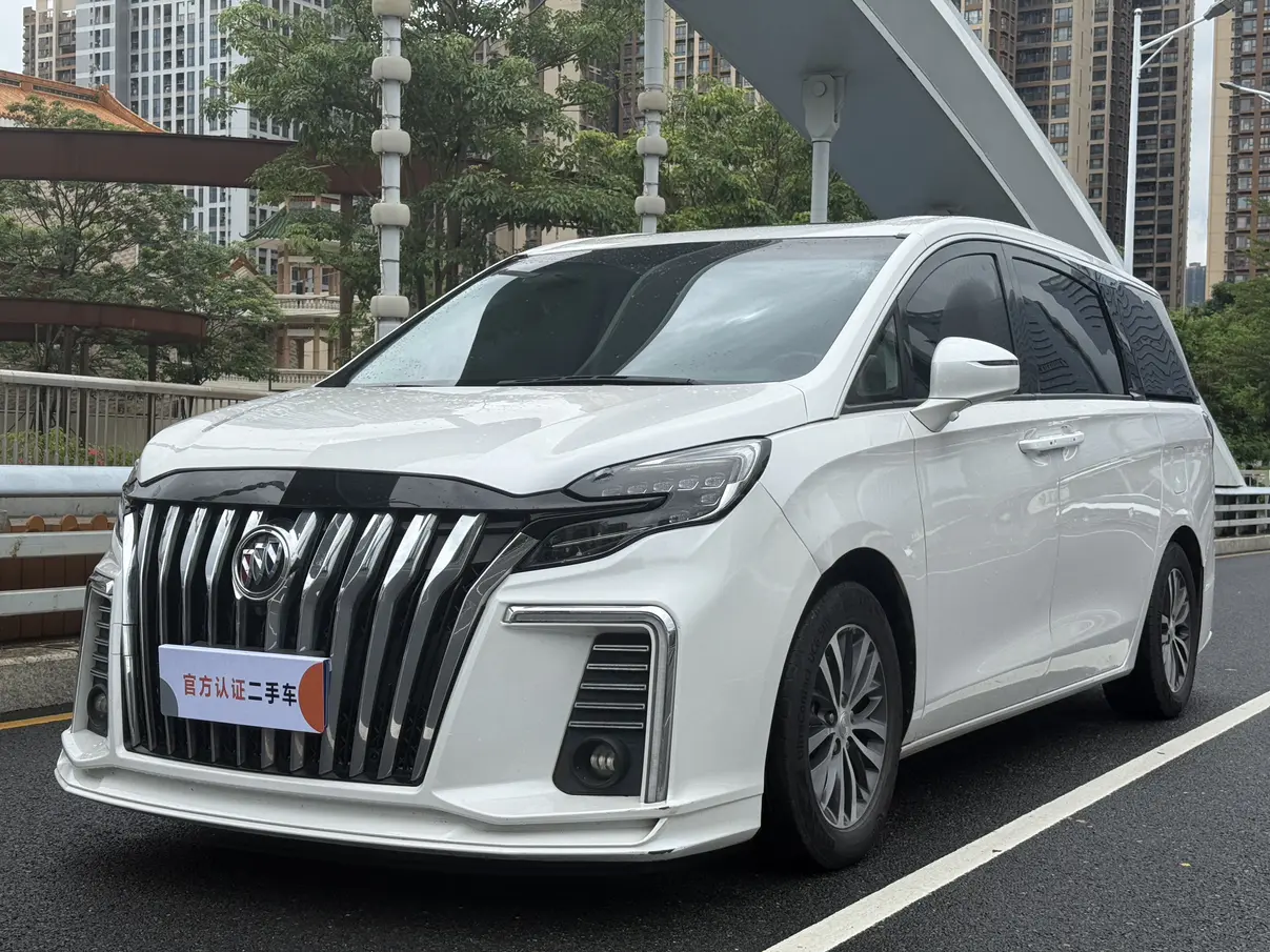 Buick GL8  из Китая