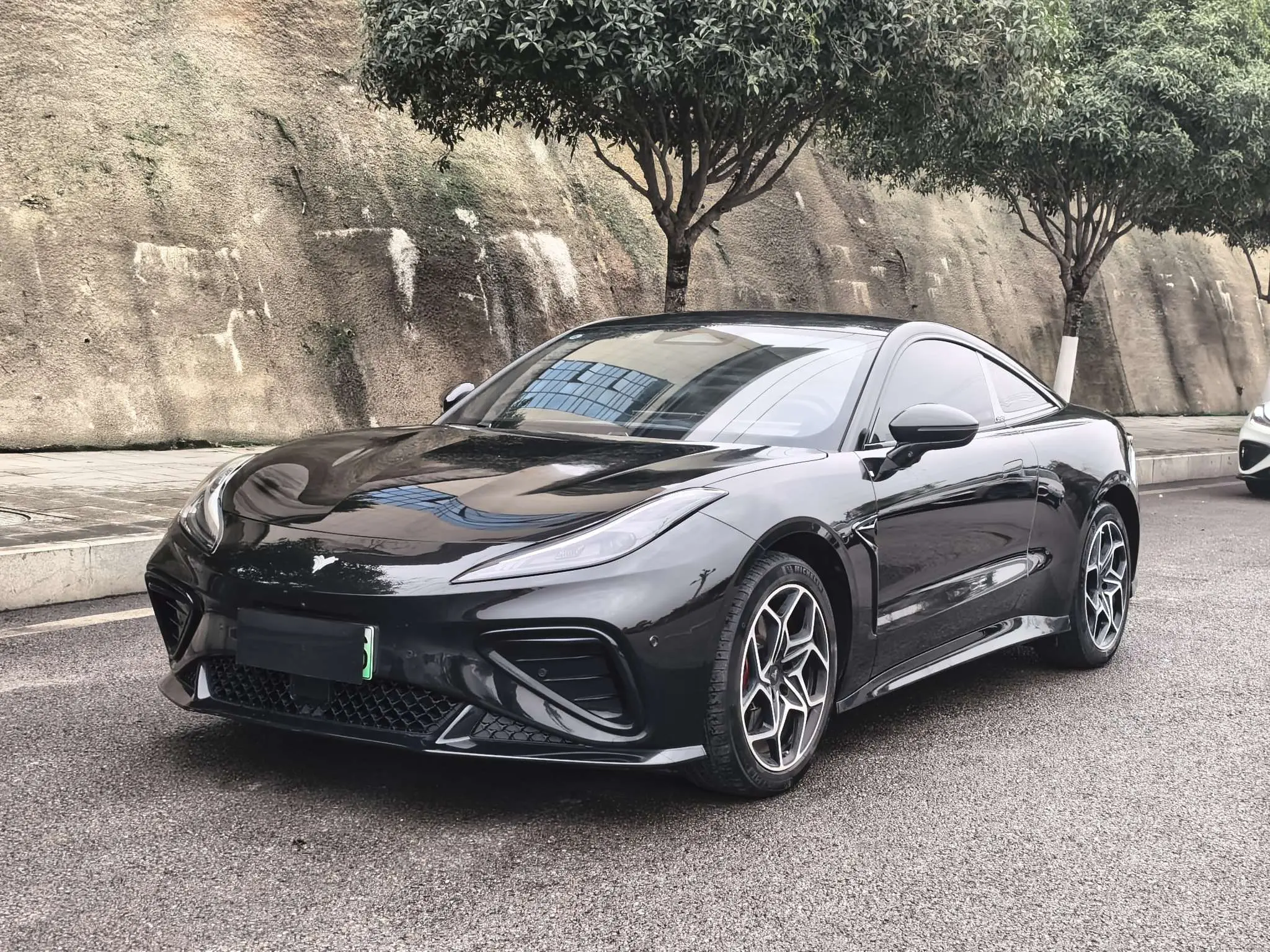 NETA Nezha GT  из Китая