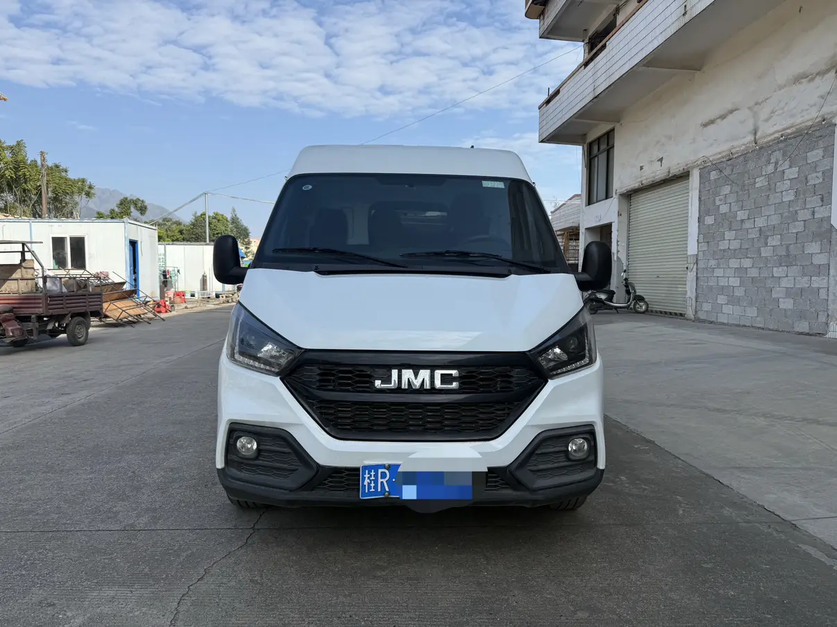 Jiangling Teshun  из Китая