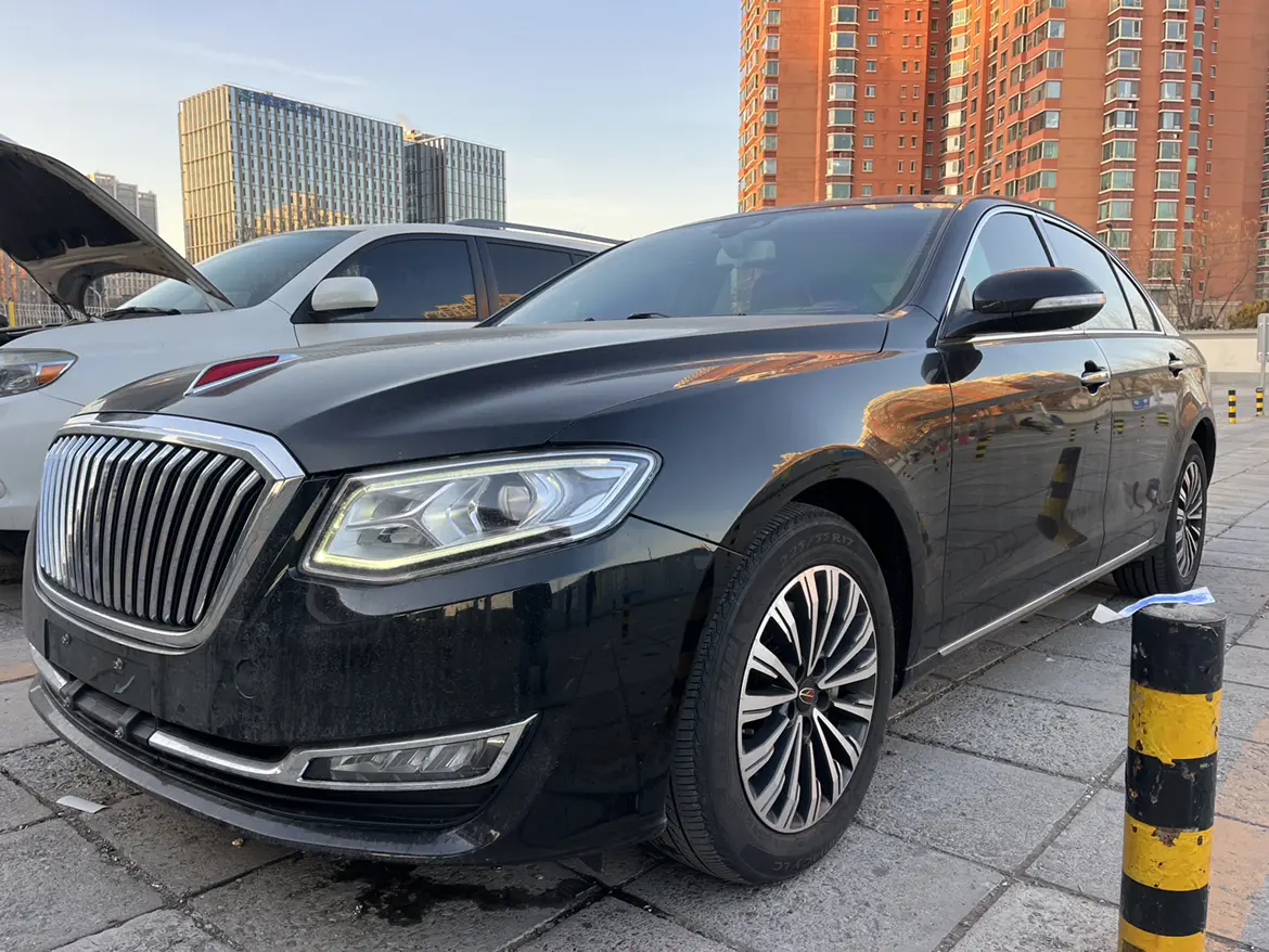 Hongqi H7  из Китая