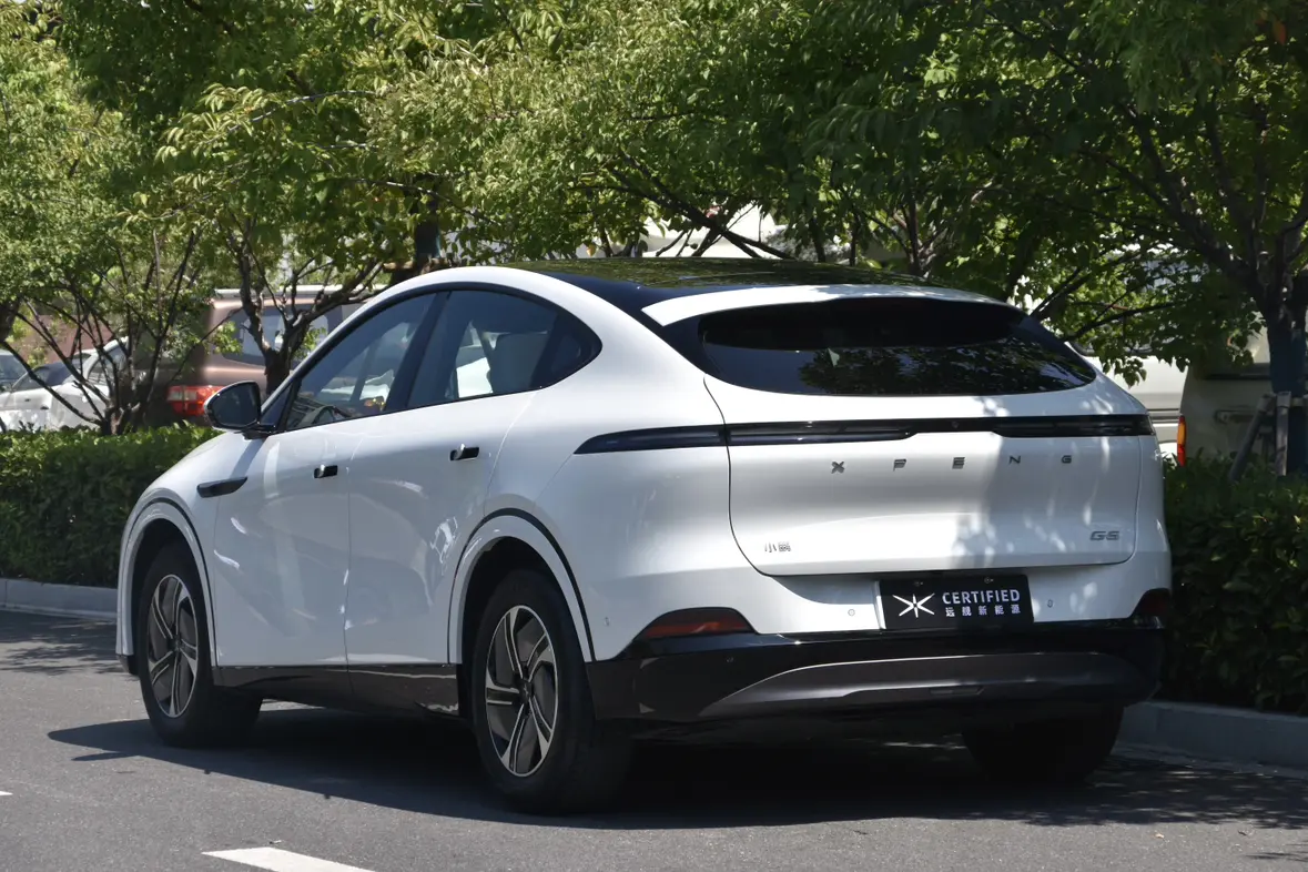 Xpeng G6  из Китая