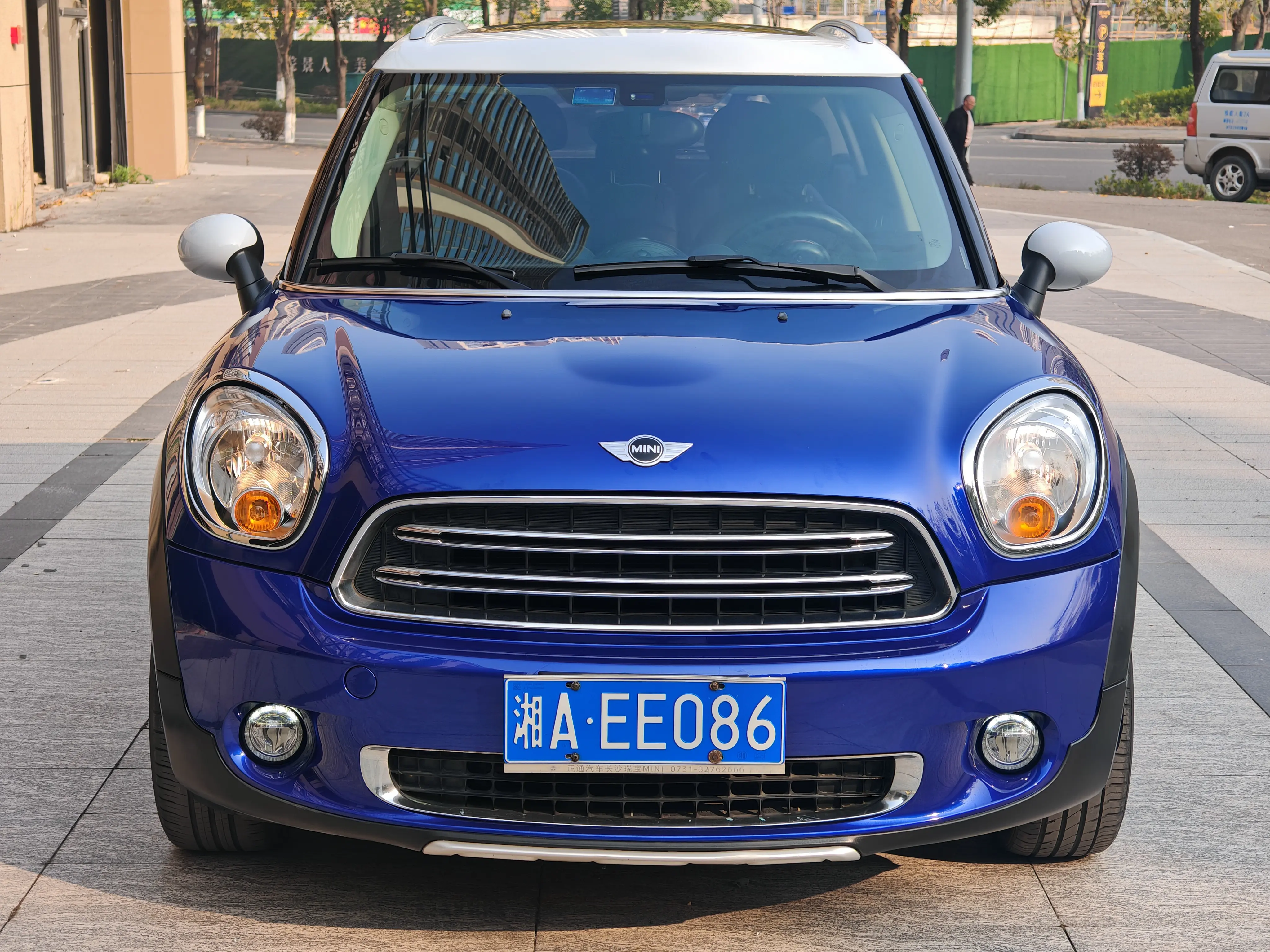 MINI COUNTRYMAN  из Китая